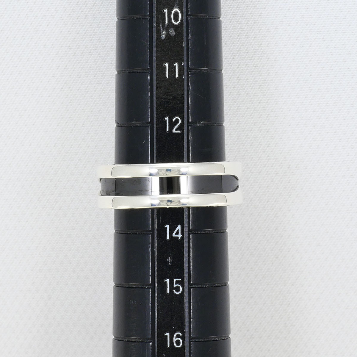 Bvlgari Silver Black Ceramic Silver 925 Band Ring (Pre-Owned)