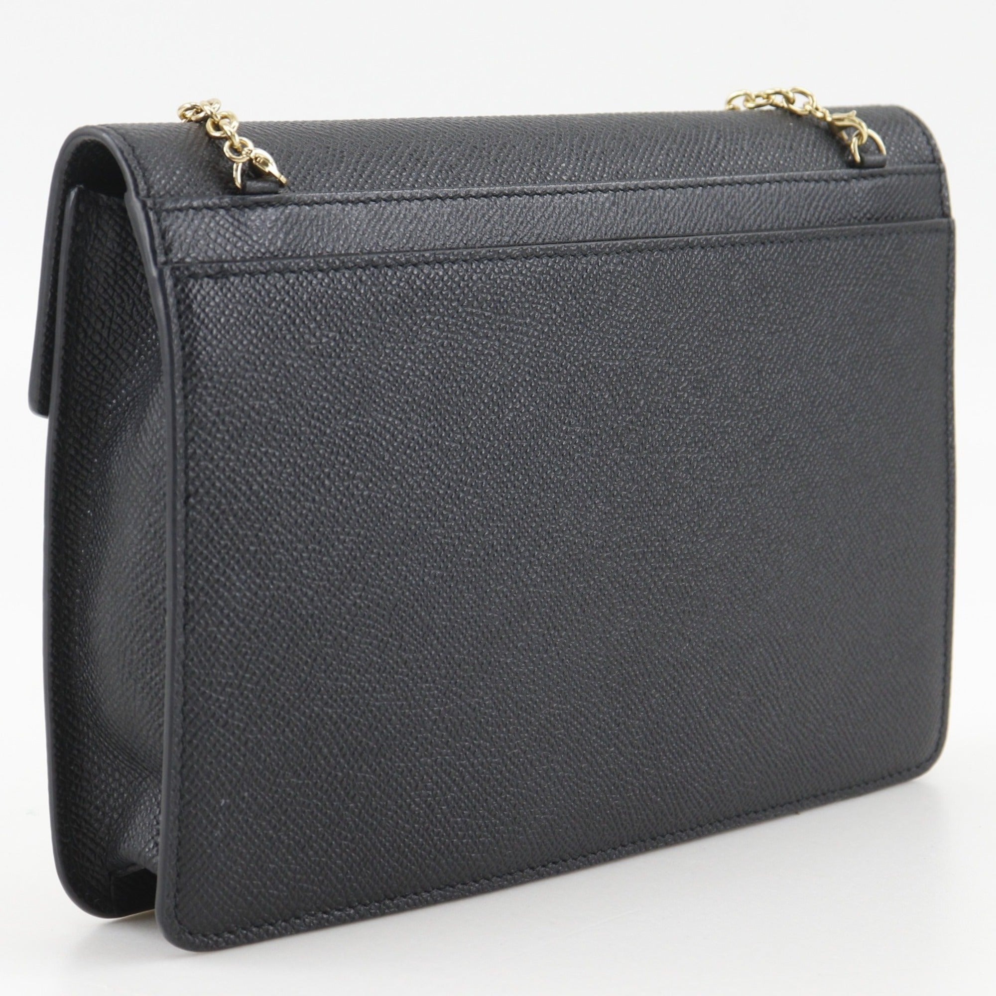 Salvatore Ferragamo Black Leather Shoulder Bag (Pre-Owned)
