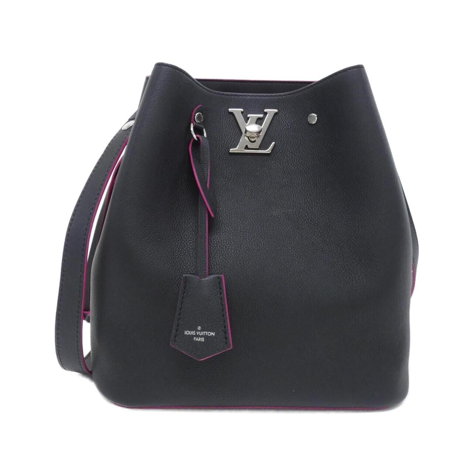 Louis Vuitton Black Leather Shoulder Bag (Pre-Owned)