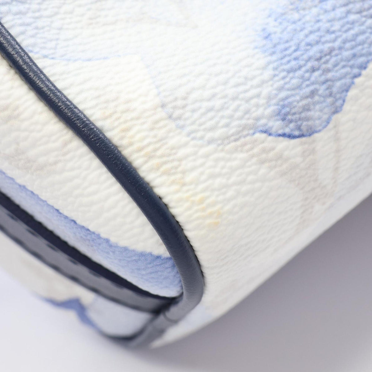 Louis Vuitton Multi-Color Navy White Coated Canvas Leather Handbag (Pre-Owned)