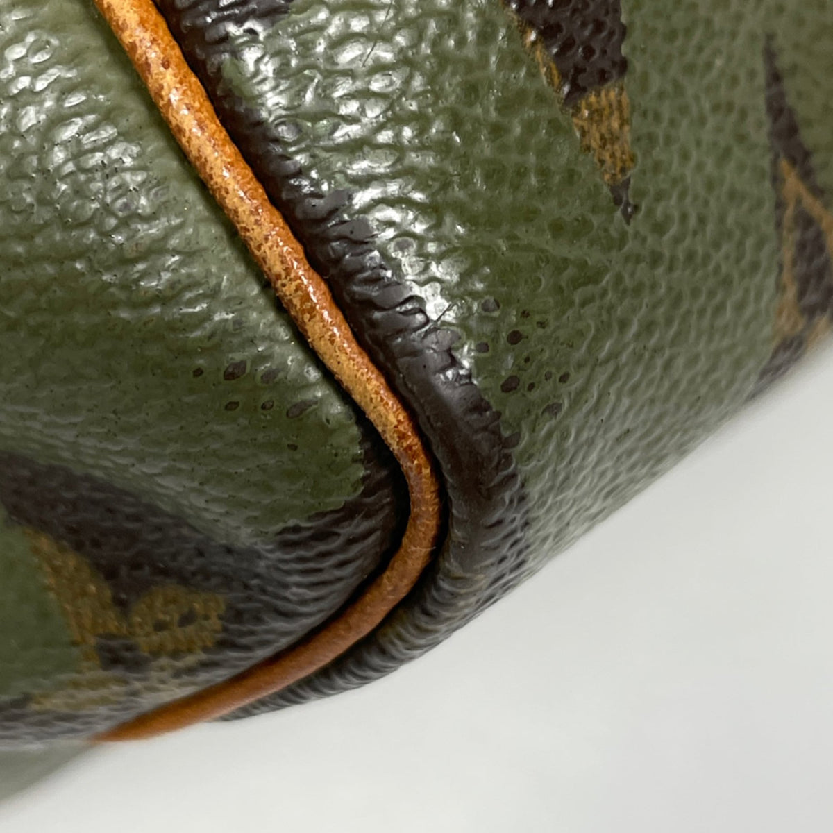 Louis Vuitton Khaki Brown Monogram Graffiti Handbag (Pre-Owned)