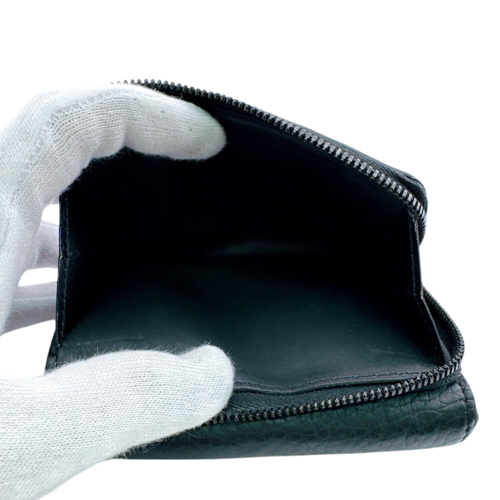 Louis Vuitton Black Leather Wallet (Bi-Fold) (Pre-Owned)