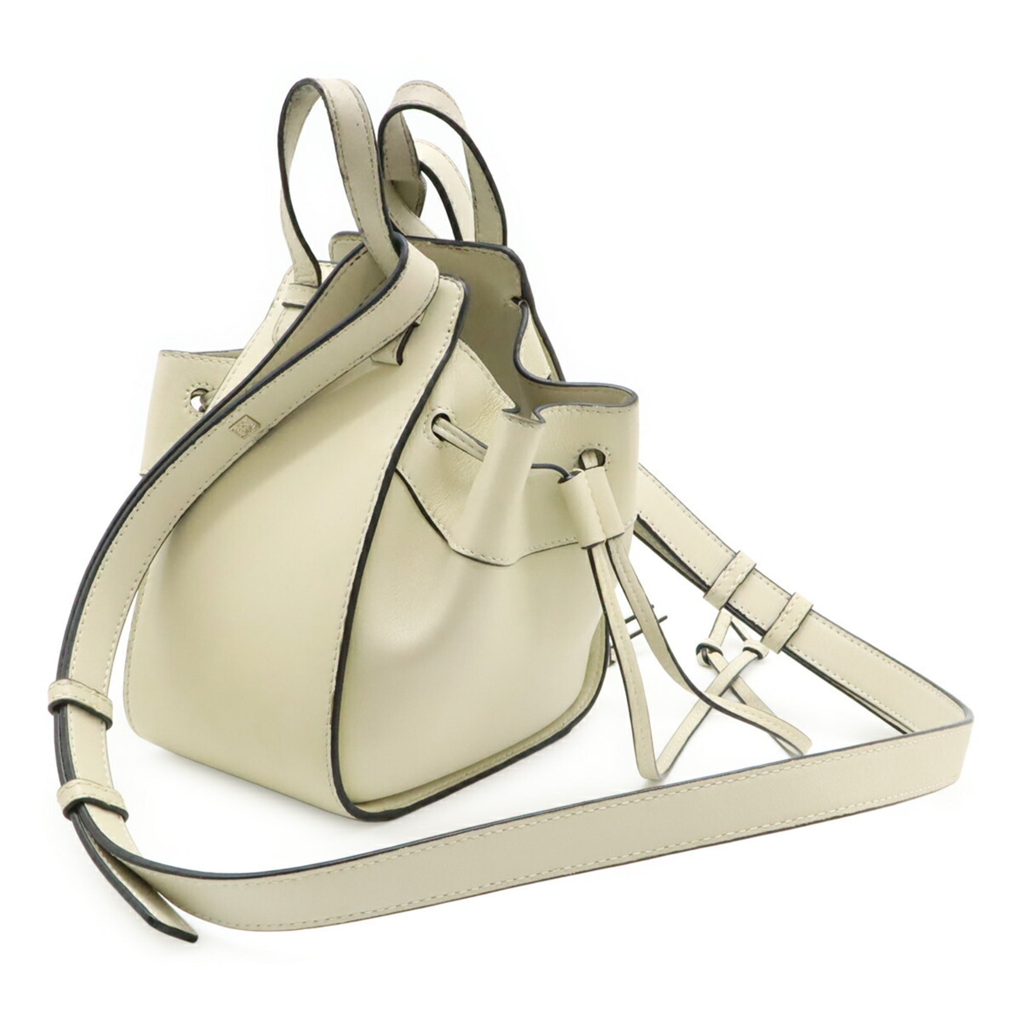 Loewe Hammock Ivory Leather Handbag Shoulder Bag (Pre-Owned)