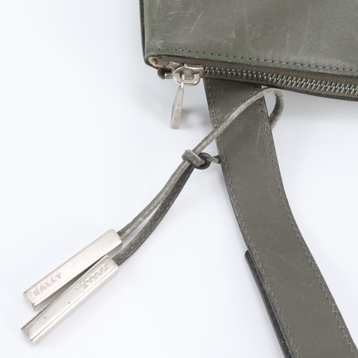 Bally Gray Leather Handbag Shoulder Bag Tote Bag (Pre-Owned)