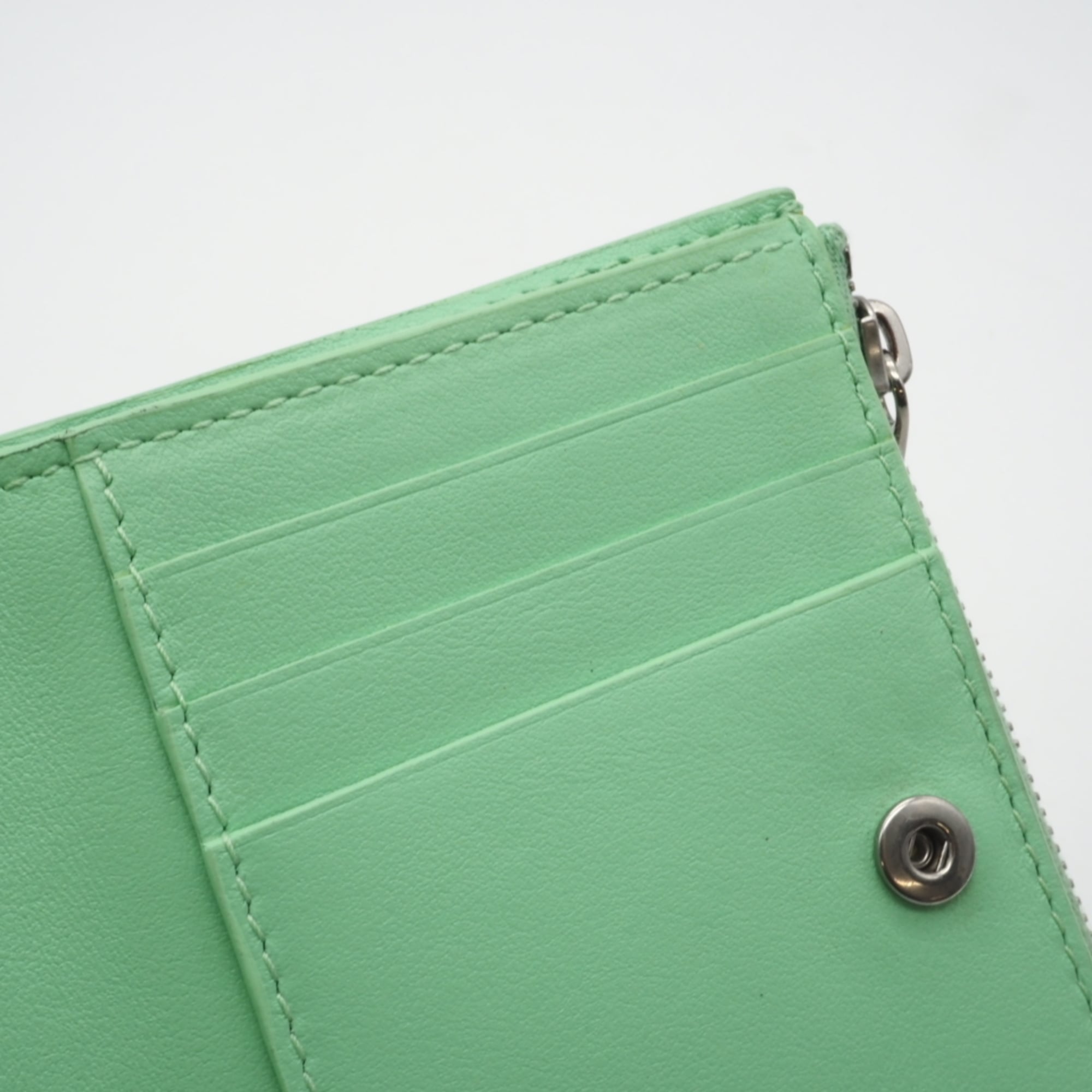 Bottega Veneta Intrecciato Green Intrecciato Wallet (Bi-Fold) (Pre-Owned)