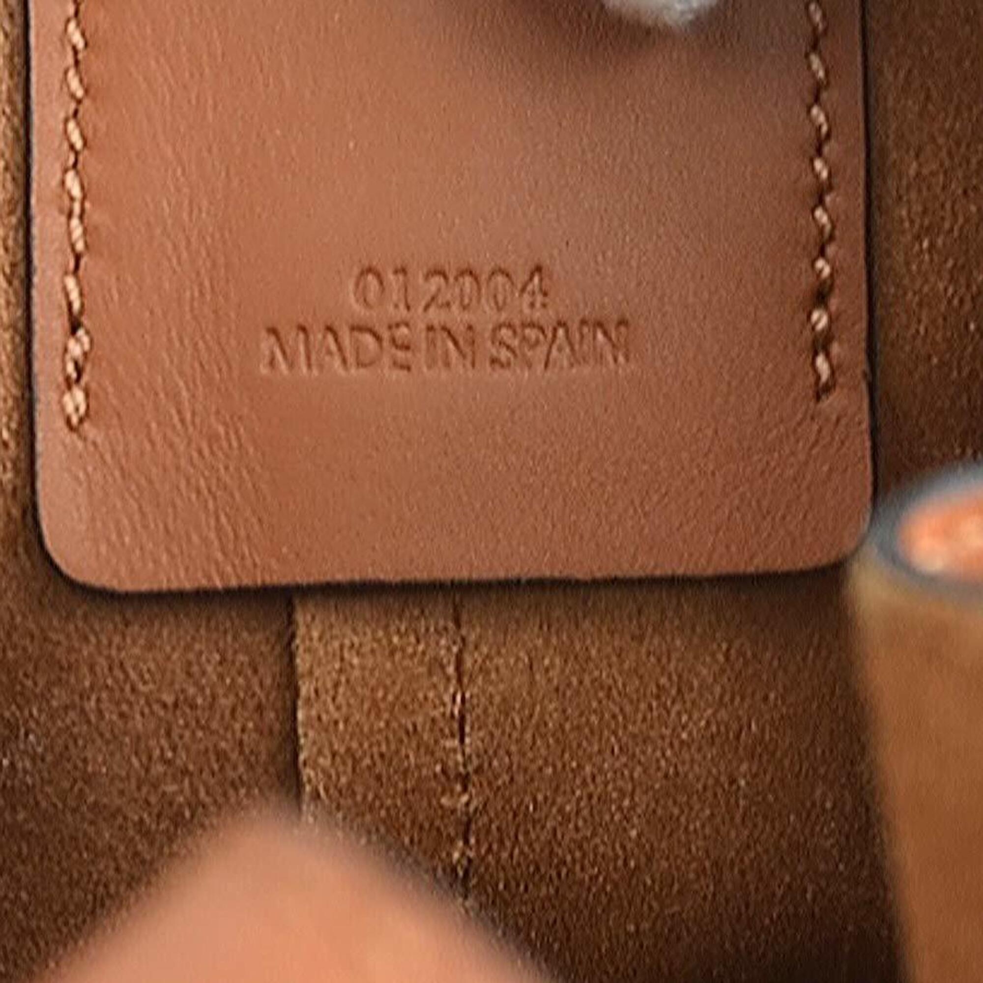 Loewe Brown Leather Shoulder Bag (Pre-Owned)