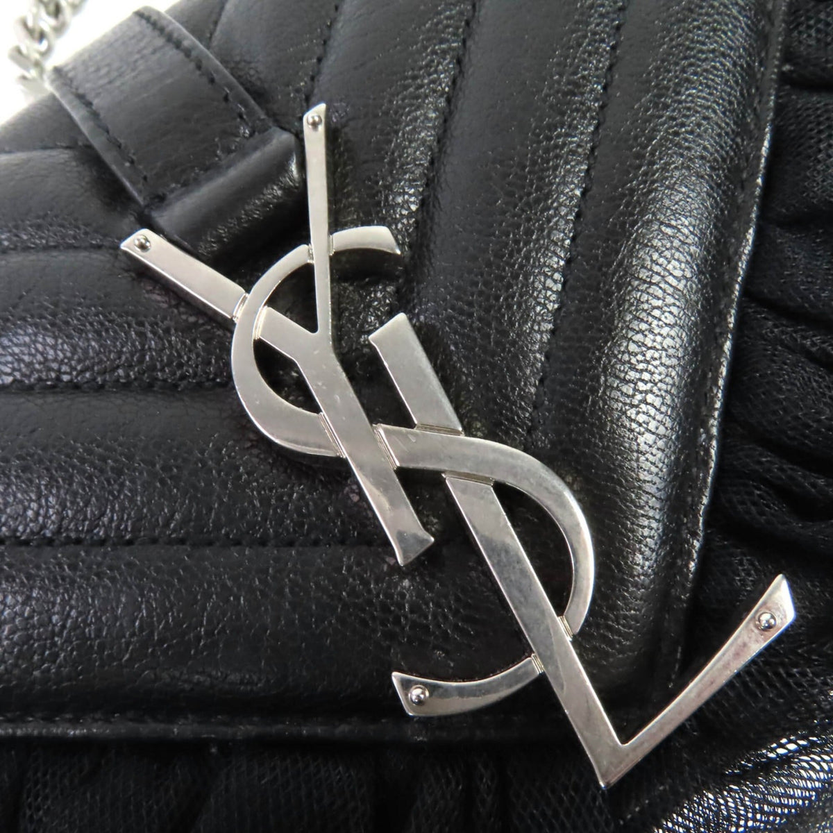 Saint Laurent Black Leather Shoulder Bag (Pre-Owned)