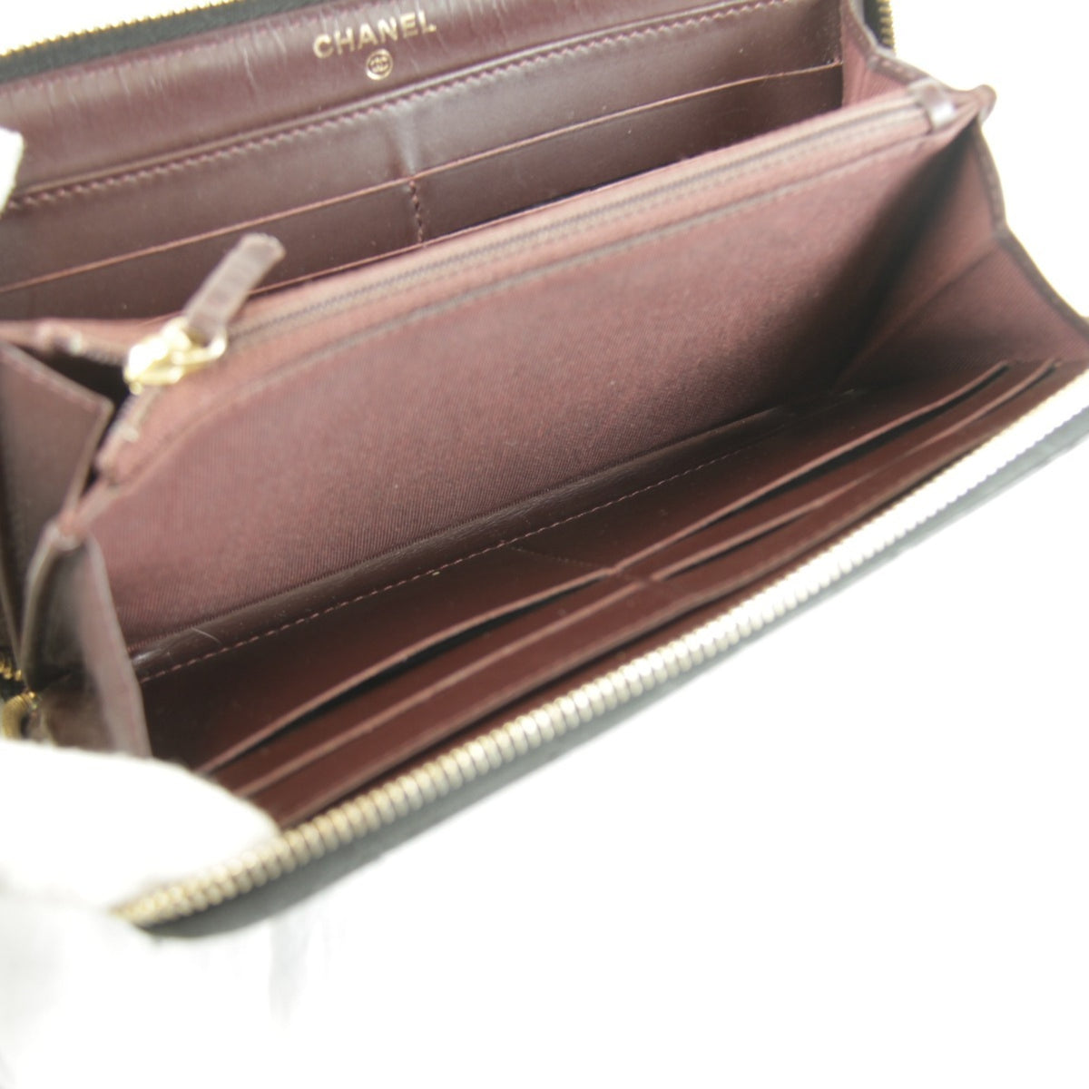 Chanel Black Leather Long Wallet (Bi-Fold) (Pre-Owned)
