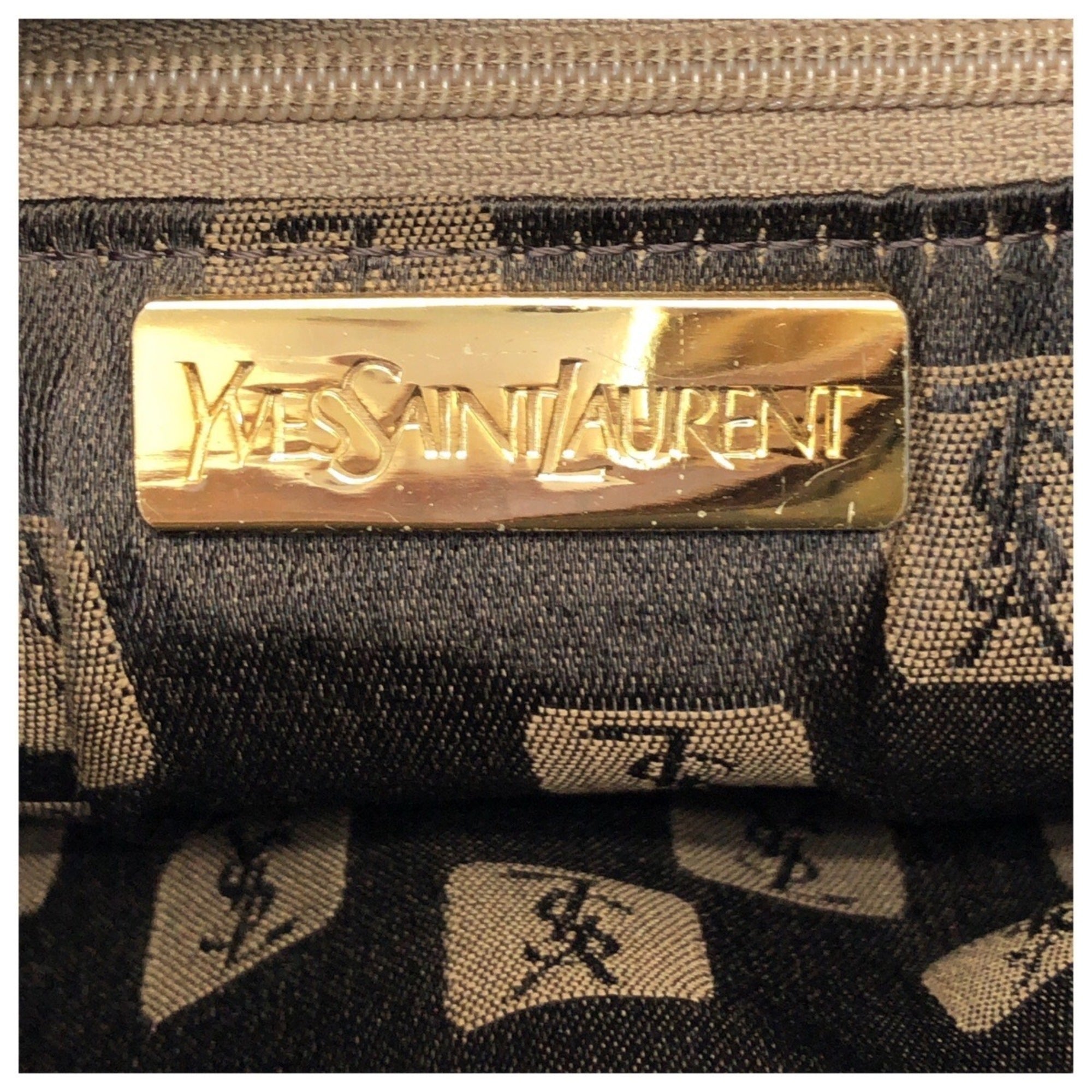 Yves Saint Laurent Brown Leather Shoulder Bag (Pre-Owned)