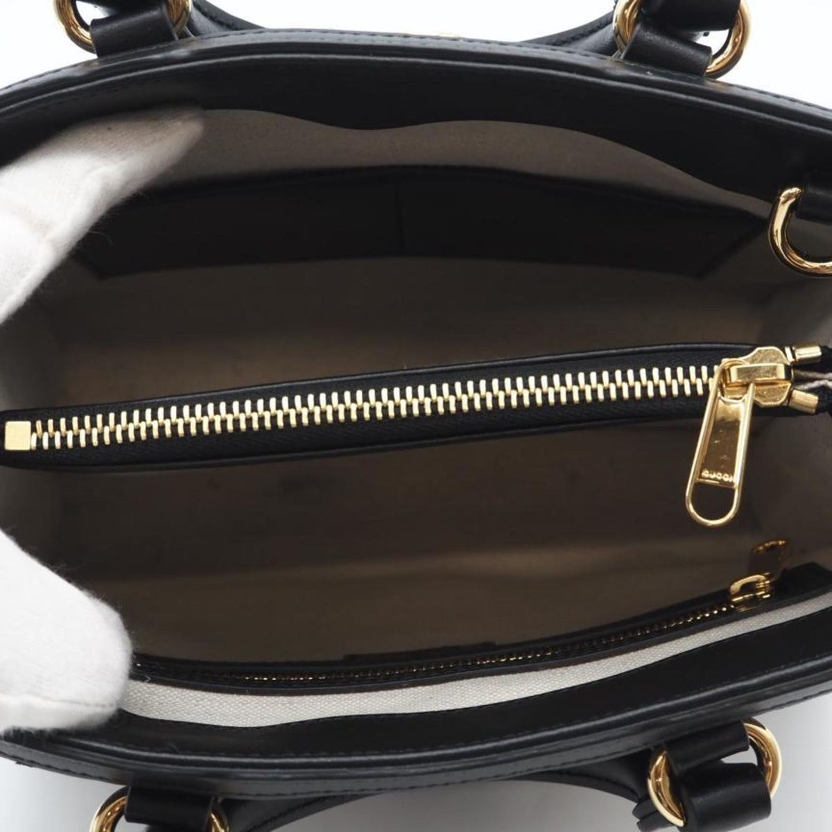 Gucci Black Leather Handbag (Pre-Owned)