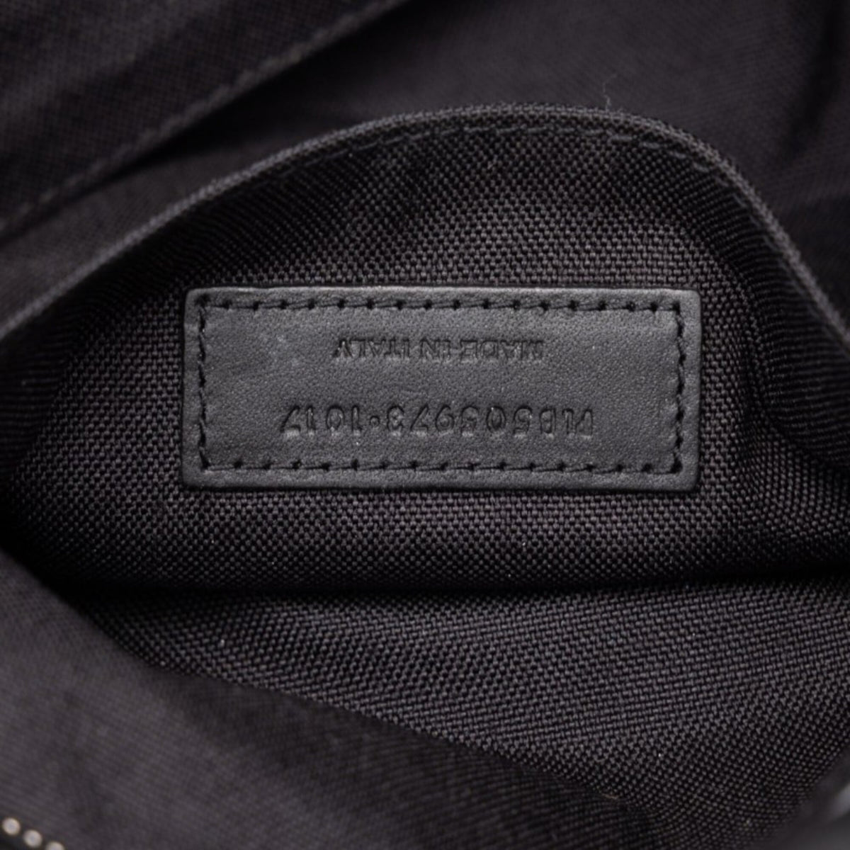 Saint Laurent Black Leather Fanny Pack Sling Bag (Pre-Owned)