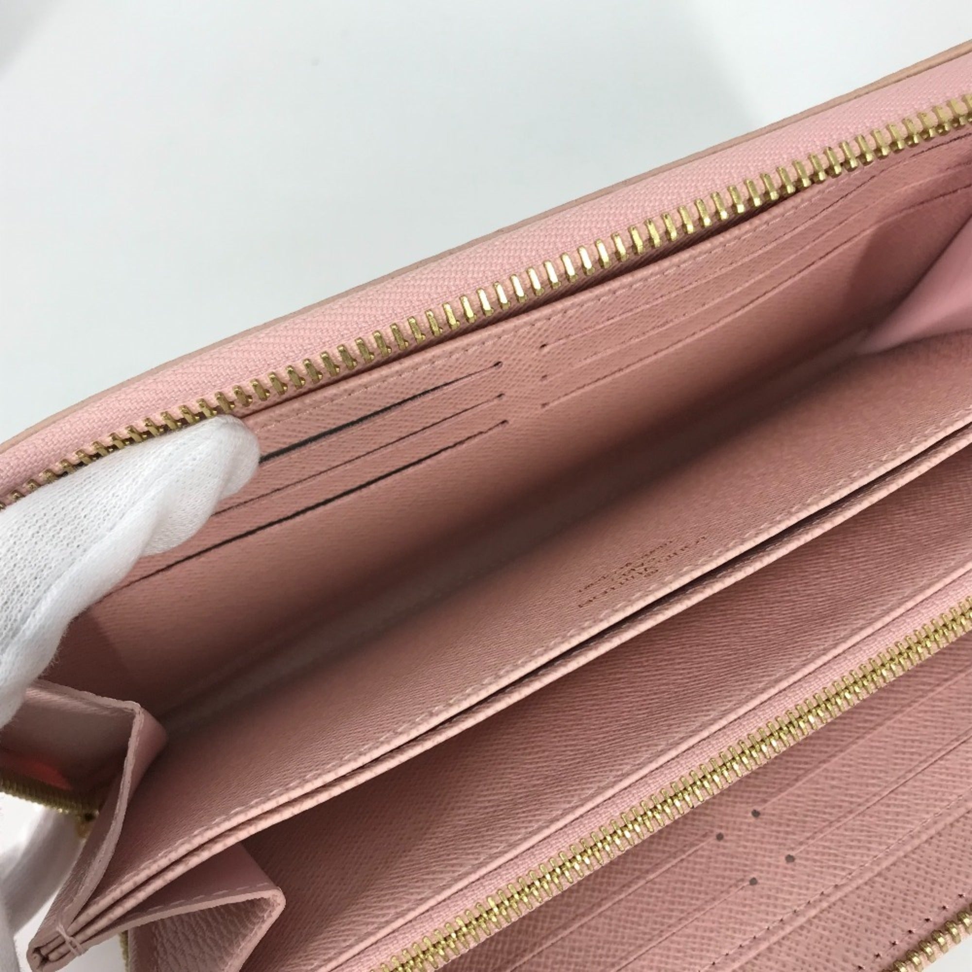 Louis Vuitton Damier Azur Damier Azur Rose Ballerine White Damier Azur Long Wallet (Bi-Fold) (Pre-Owned)