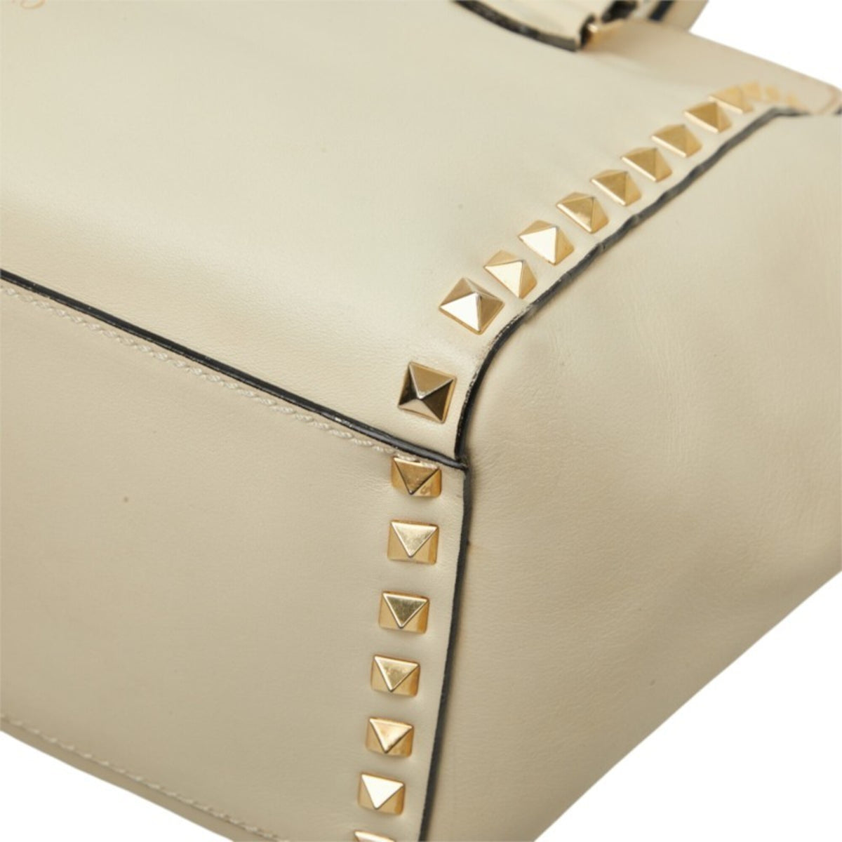 Valentino Off-White Leather Handbag Shoulder Bag (Pre-Owned)