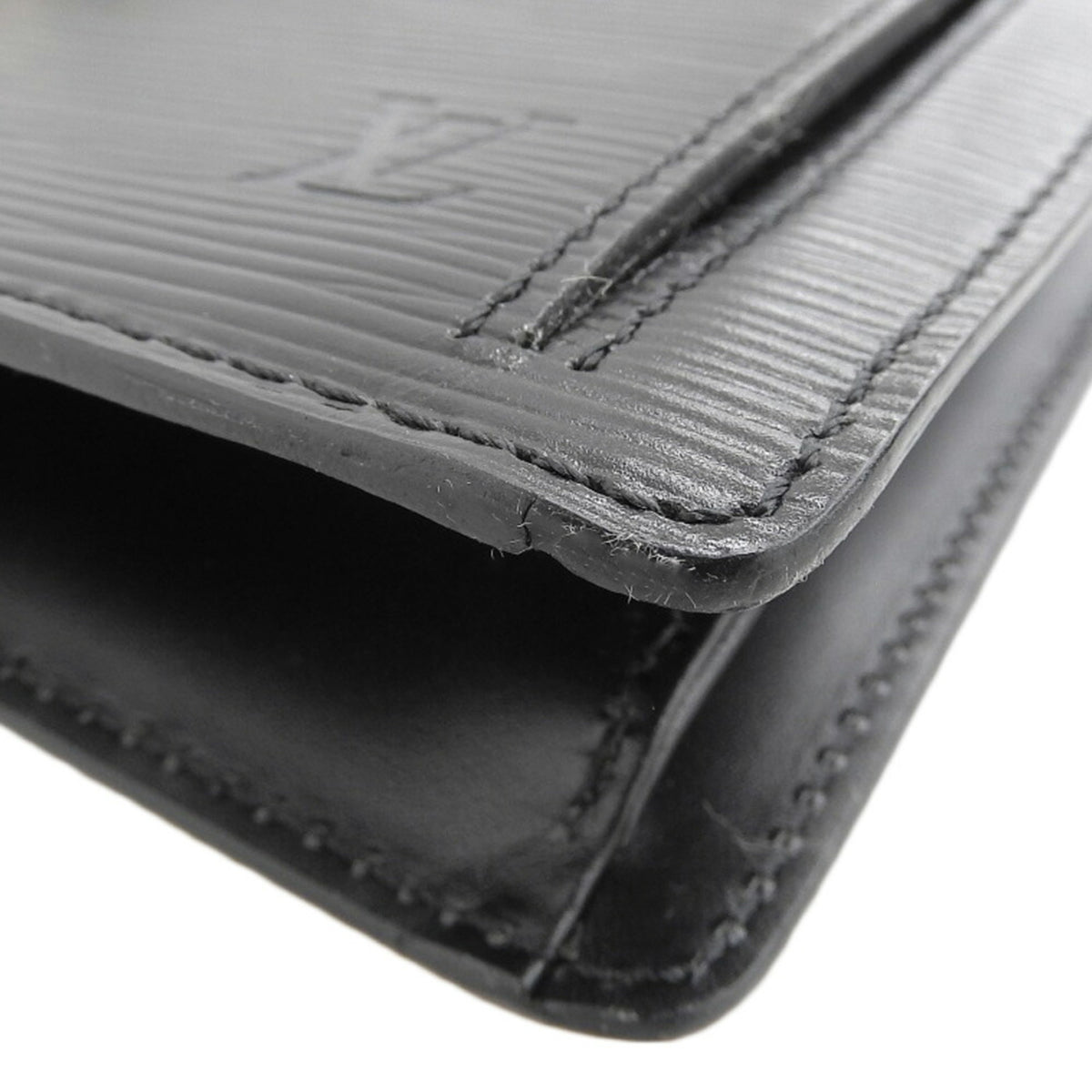 Louis Vuitton Black Noir Epi Leather Clutch Bag Pochette (Pre-Owned)
