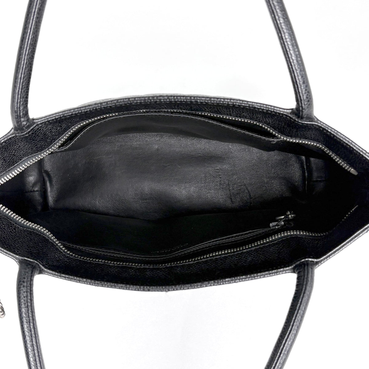 Chanel Black Grained Calfskin Tote Bag (Pre-Owned)