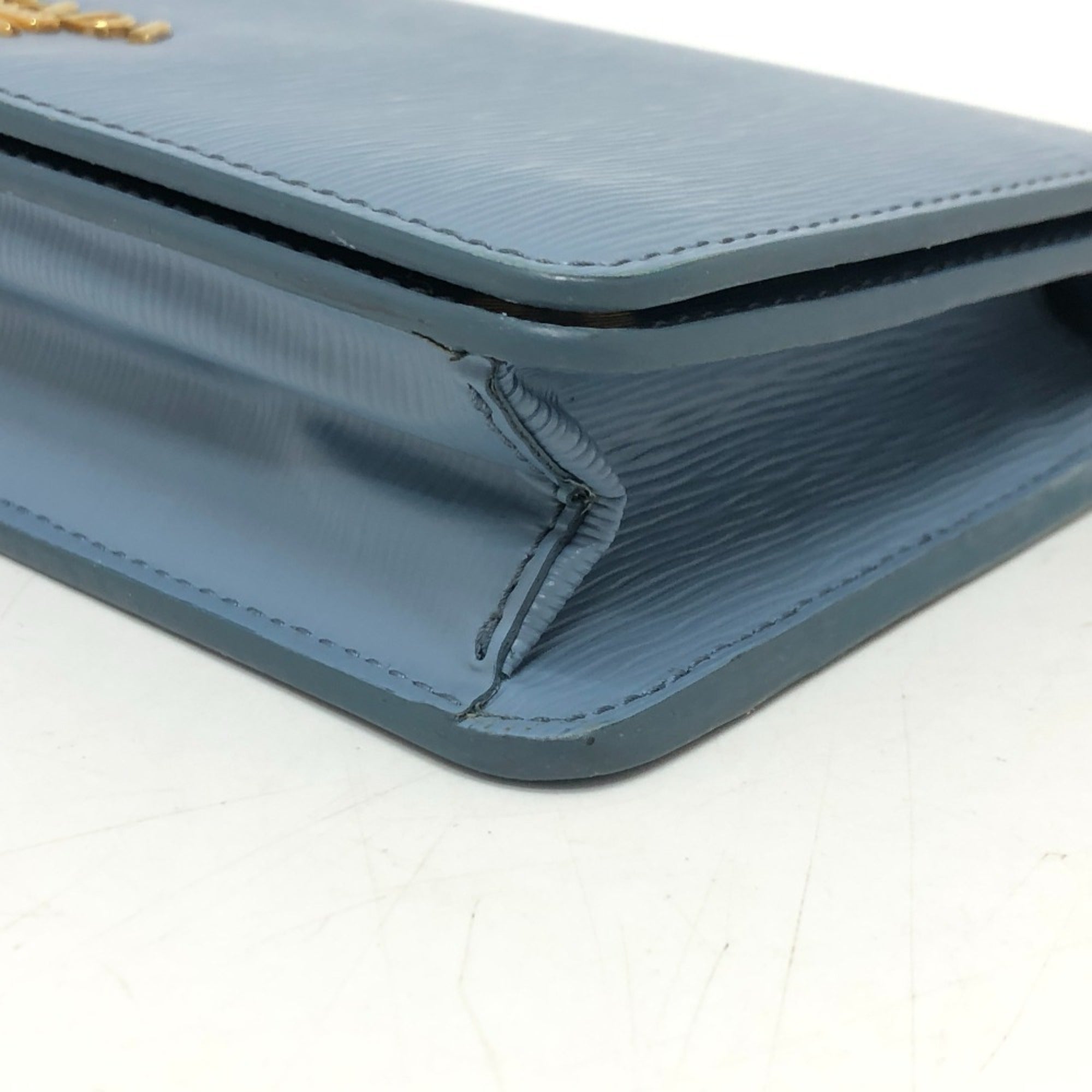 Prada Blue Leather Shoulder Bag (Pre-Owned)