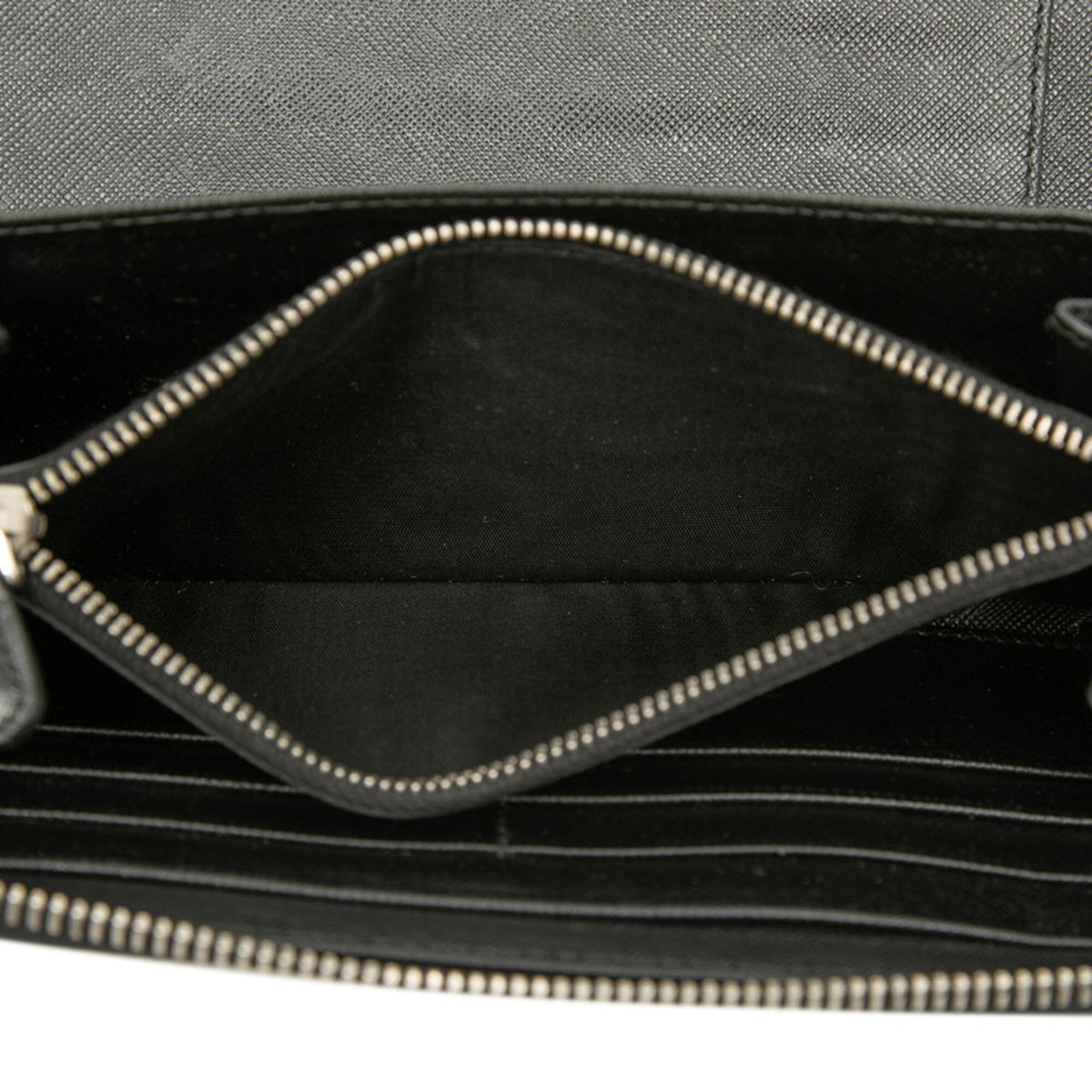 Prada Saffiano Black Leather Long Wallet (Bi-Fold) (Pre-Owned)