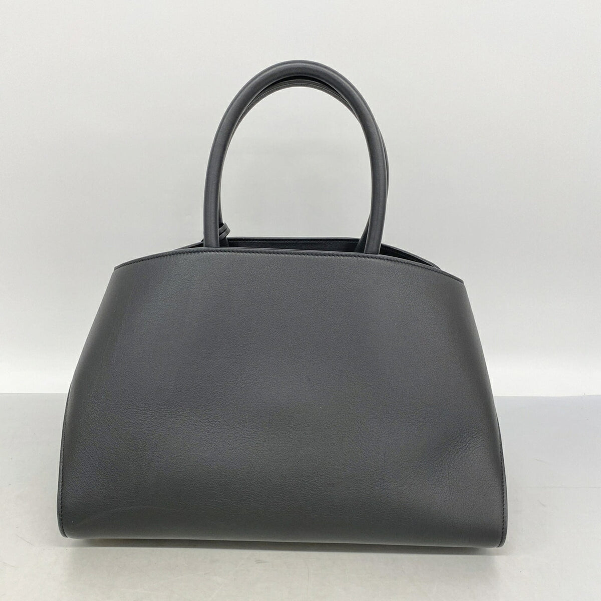 Salvatore Ferragamo Black Leather Handbag (Pre-Owned)