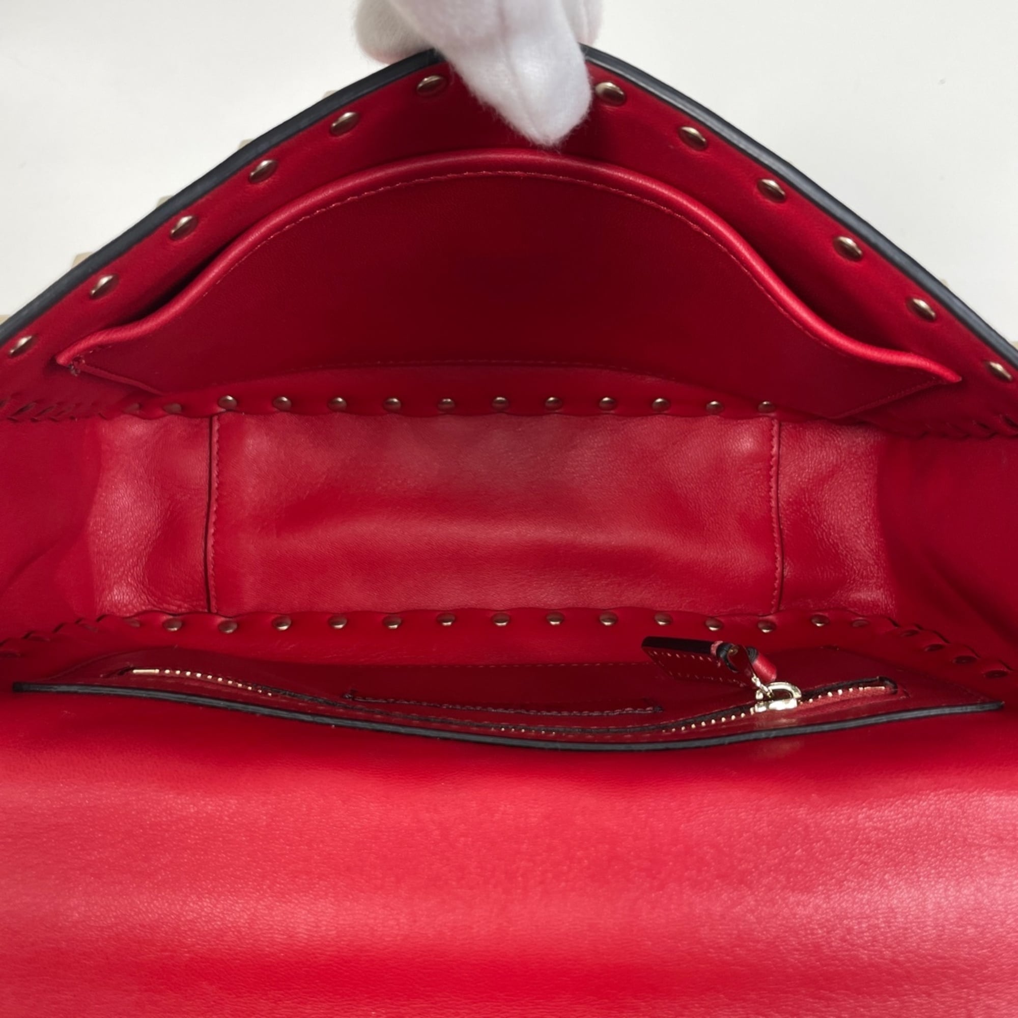 Valentino Garavani Red Color Leather Handbag Shoulder Bag (Pre-Owned)