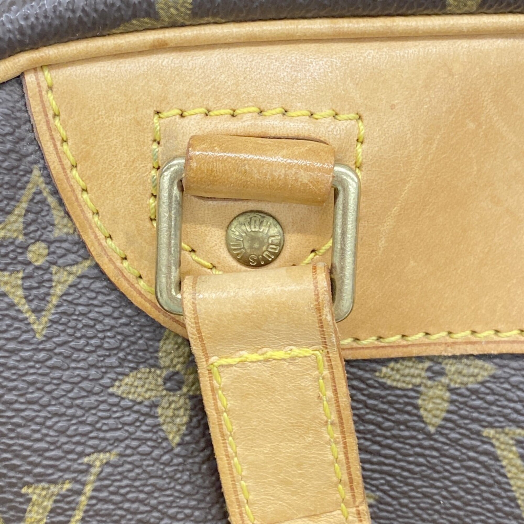Louis Vuitton Brown Handbag (Pre-Owned)