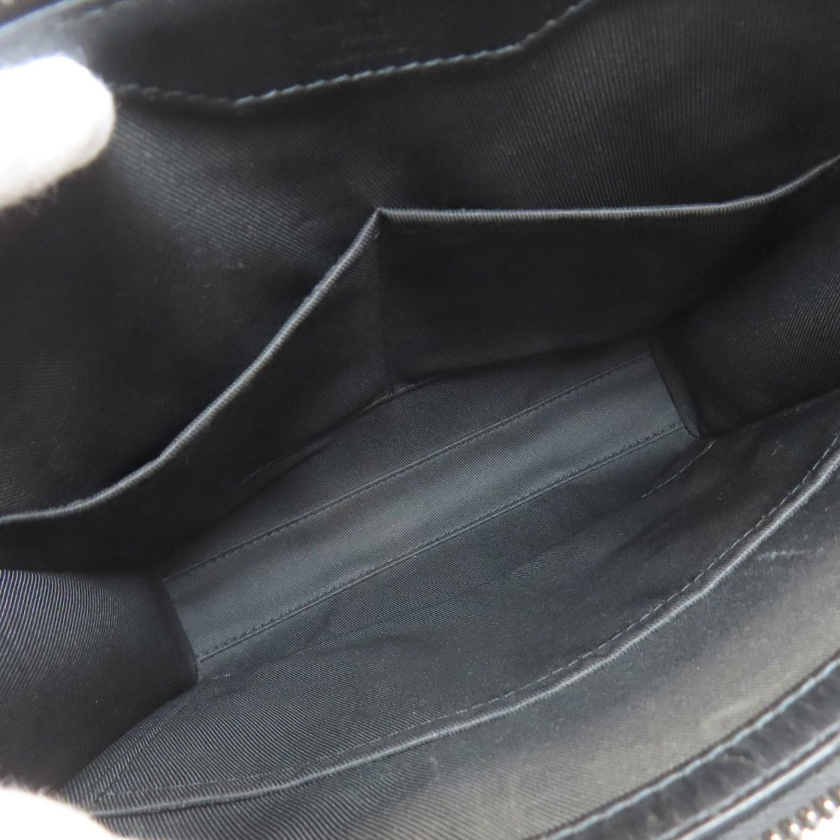 Louis Vuitton Black Leather Handbag (Pre-Owned)