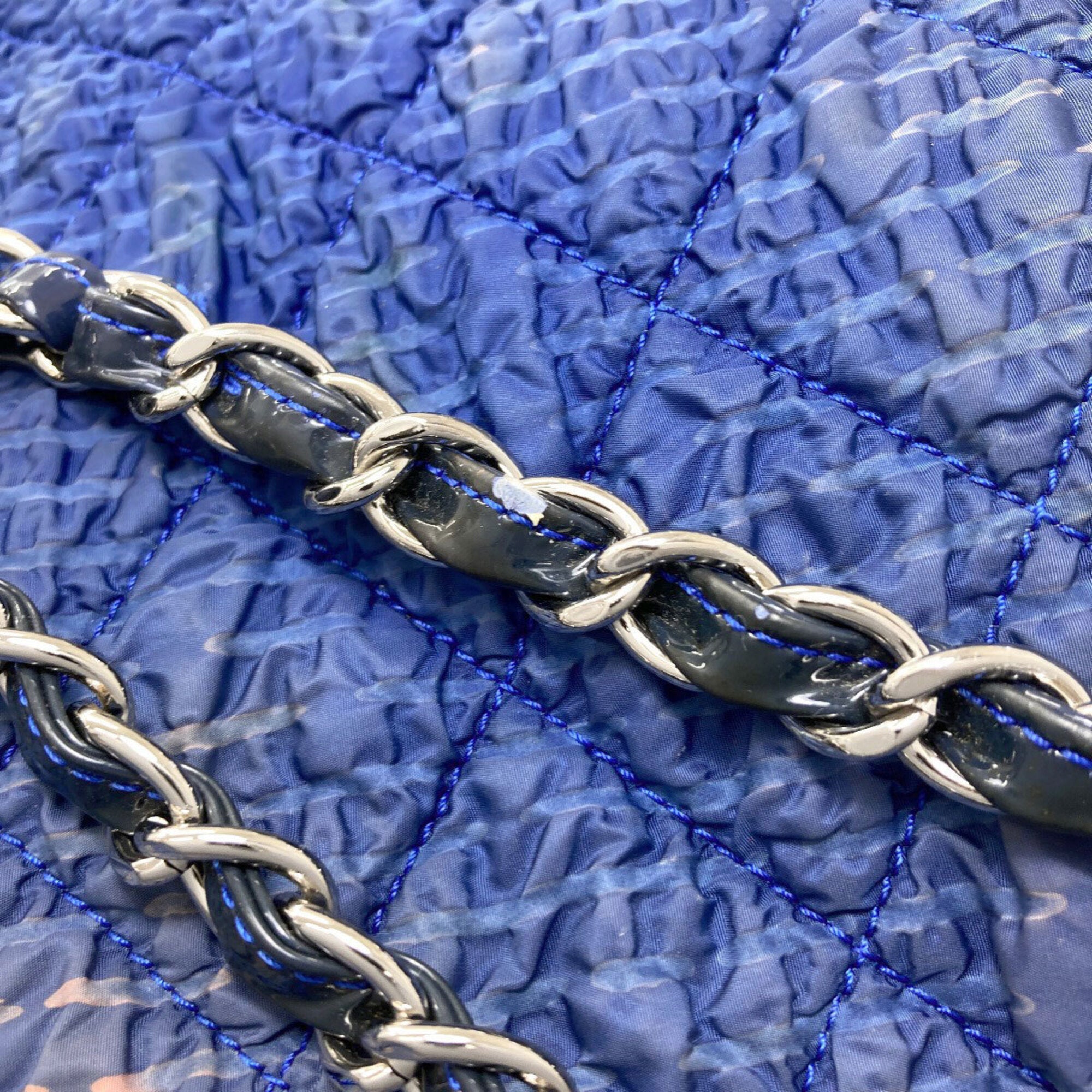 Chanel Matelasse Blue Nylon Tote Bag (Pre-Owned)