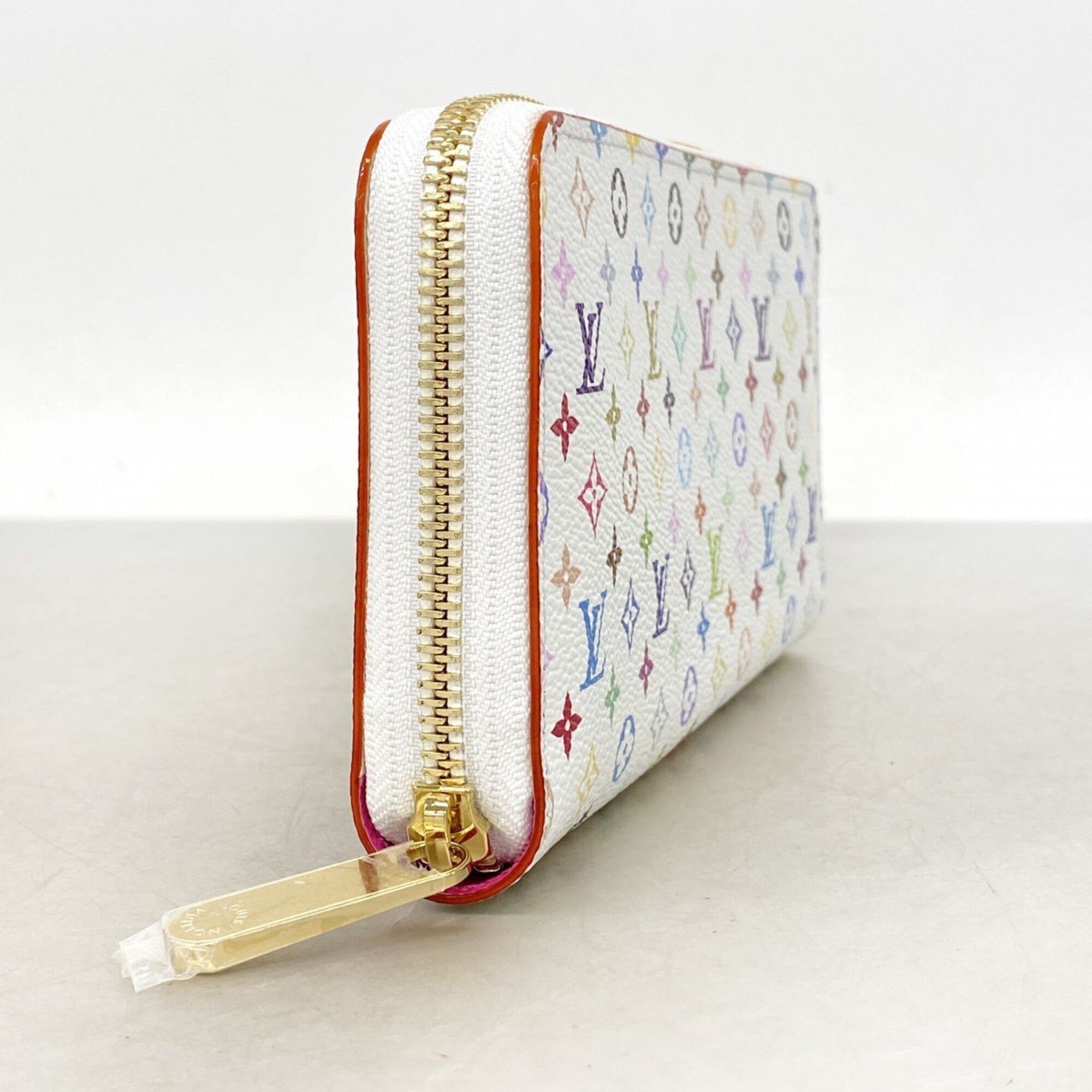 Louis Vuitton Blanc Long Wallet (Bi-Fold) (Pre-Owned)