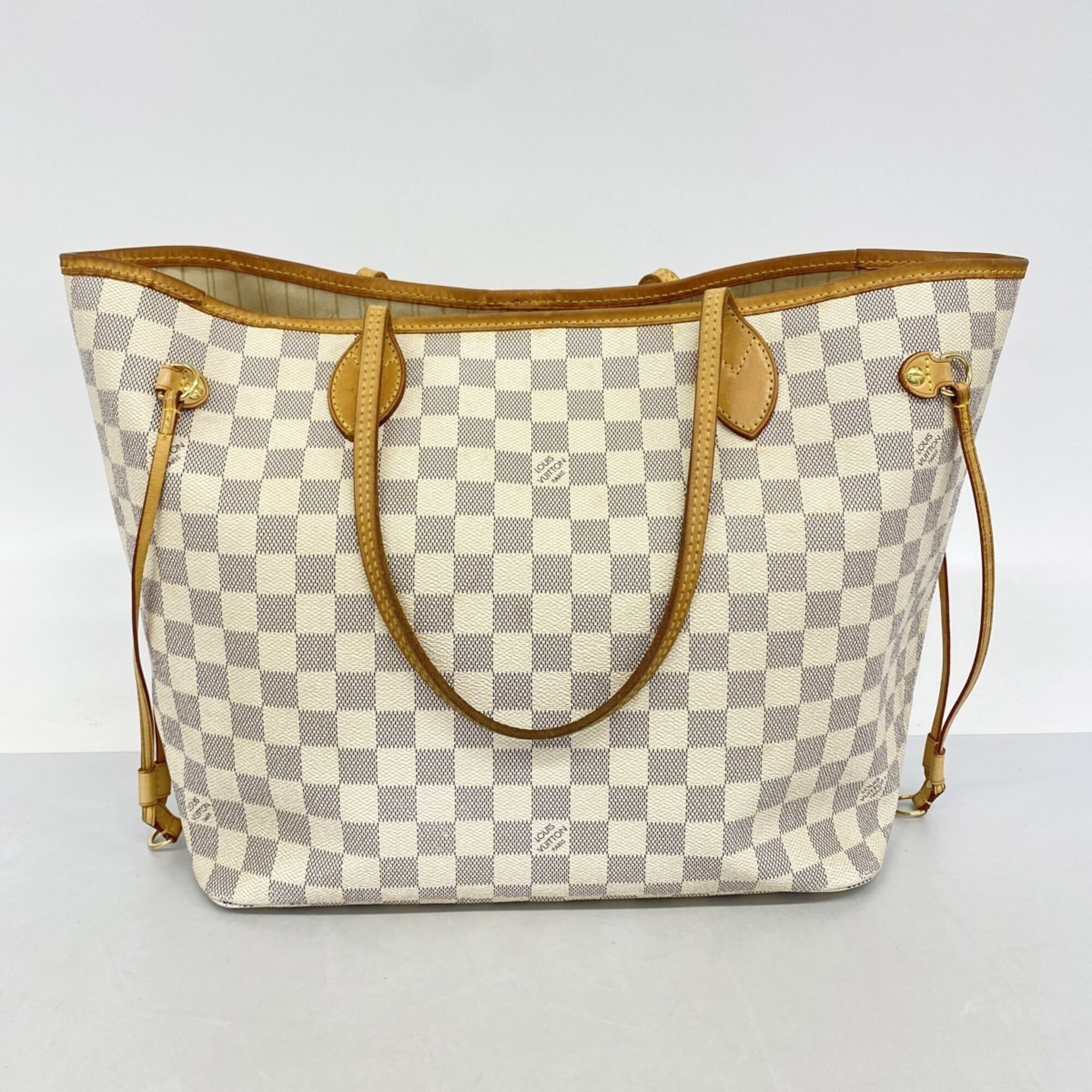 Louis Vuitton White Tote Bag (Pre-Owned)
