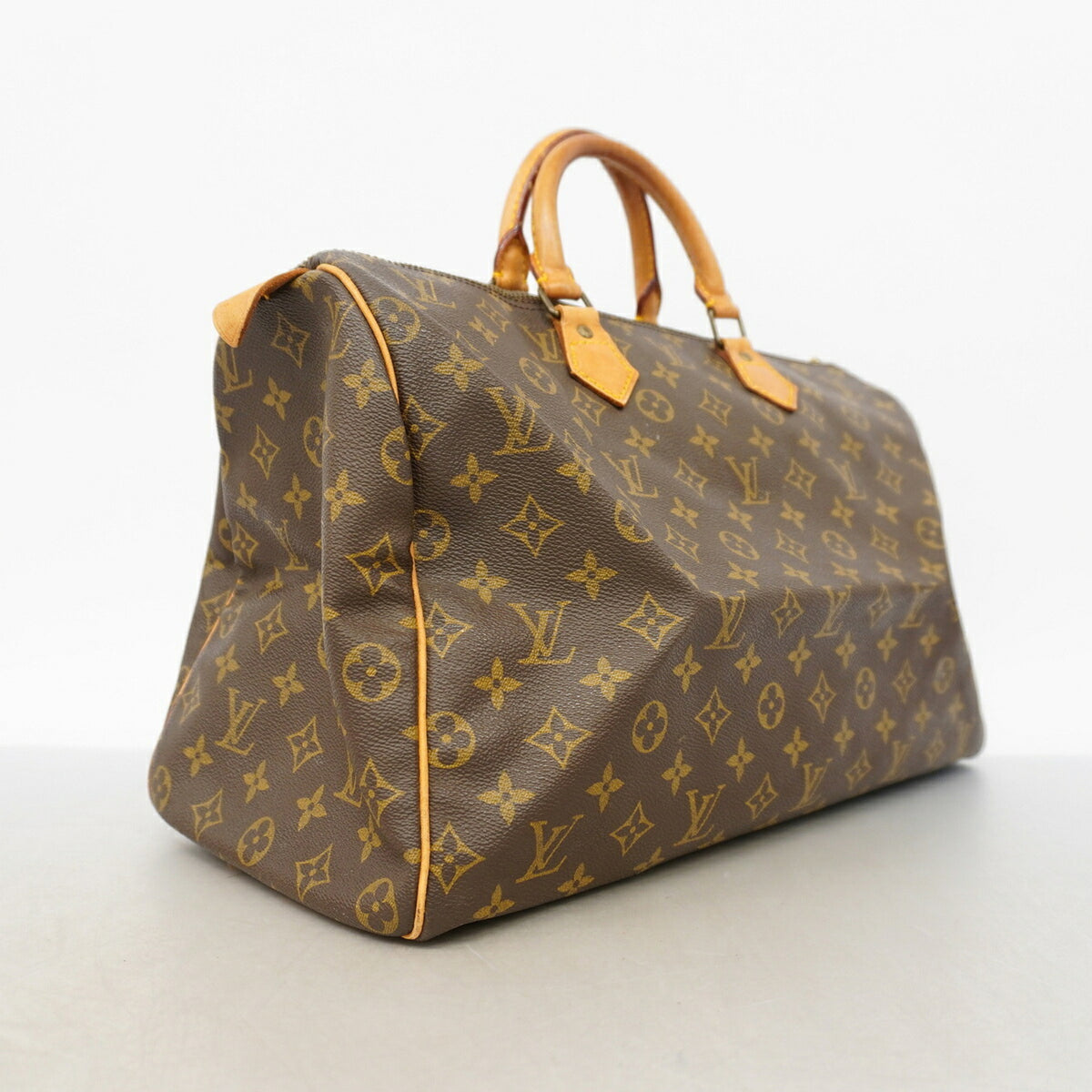 Louis Vuitton Brown Handbag (Pre-Owned)
