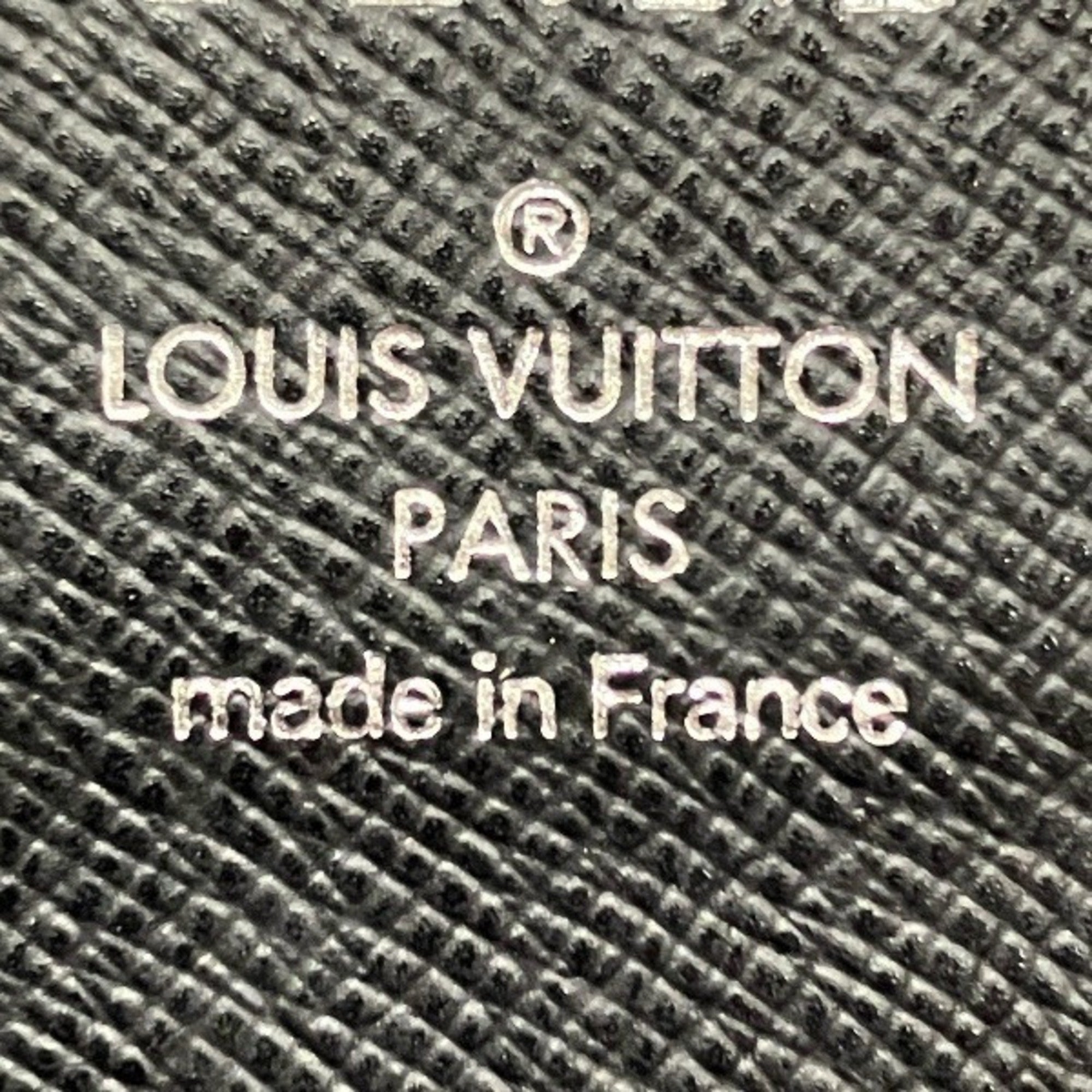 Louis Vuitton Black Taiga Leather Long Wallet (Bi-Fold) (Pre-Owned)