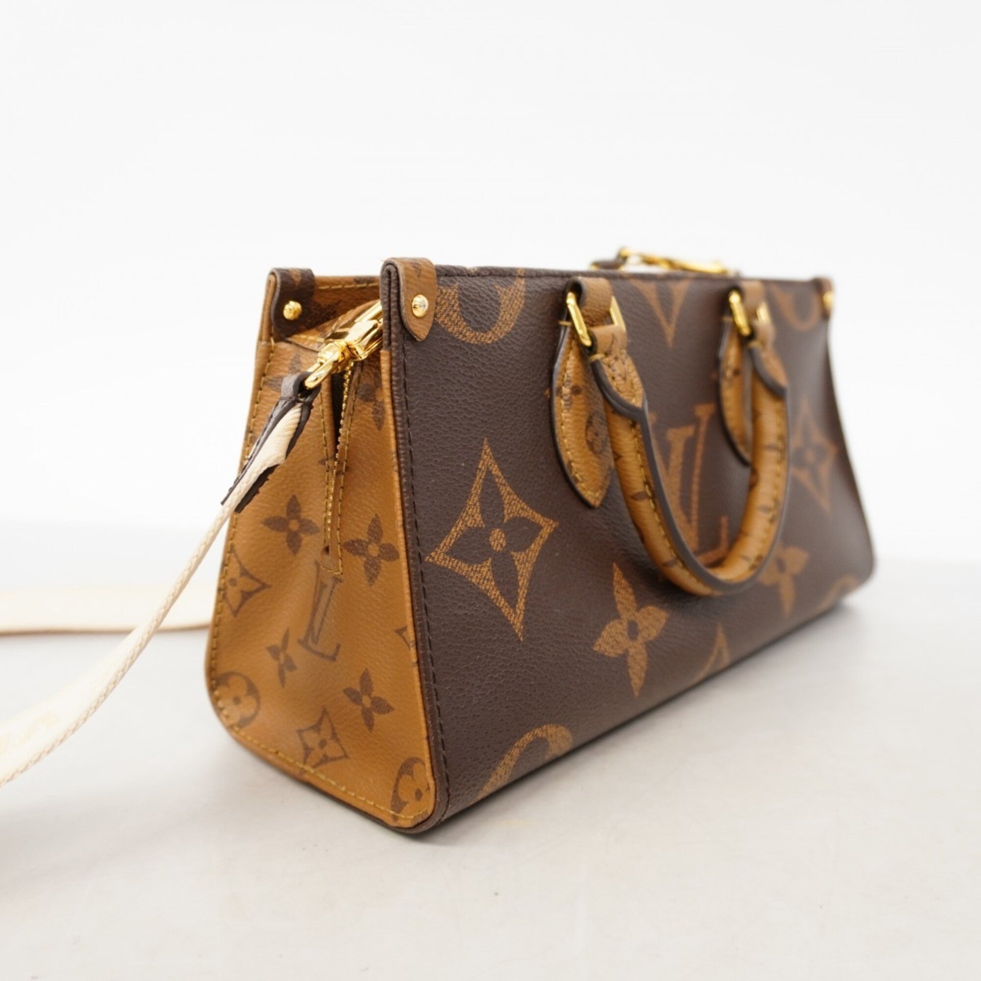 Louis Vuitton Brown Handbag (Pre-Owned)