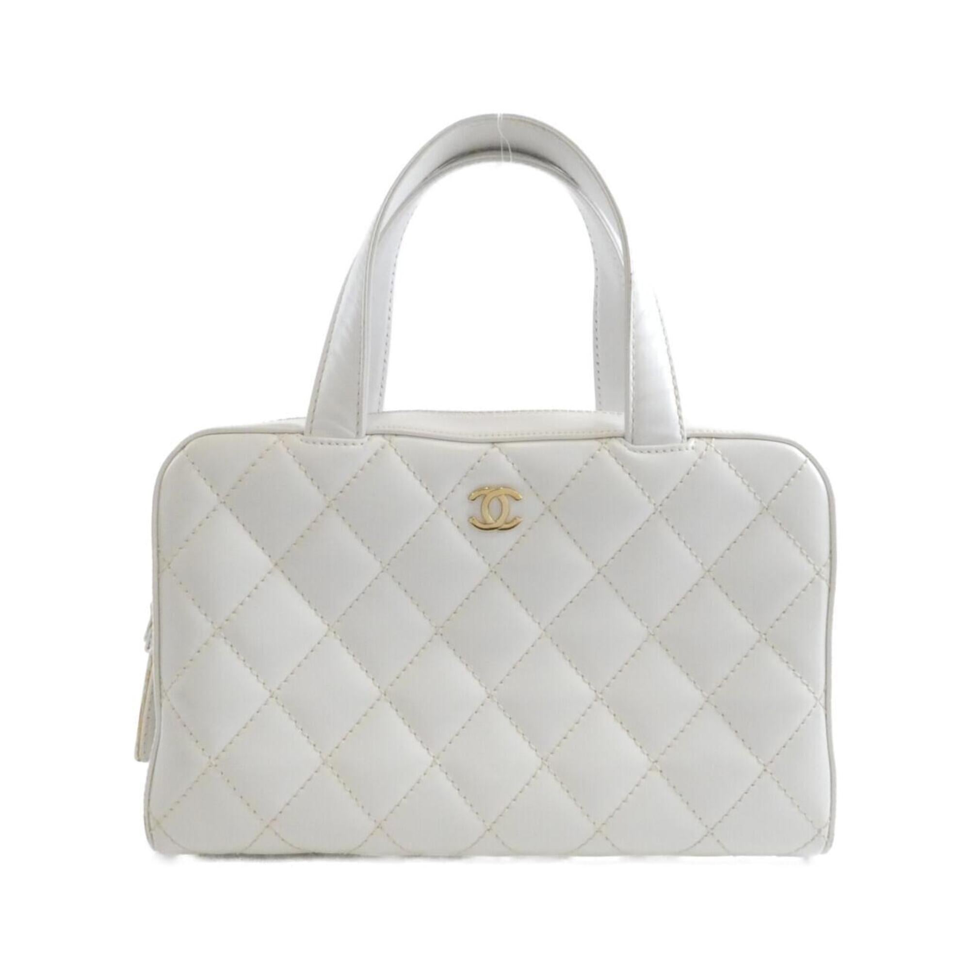 Chanel Wild Stitch White Leather Handbag (Pre-Owned)