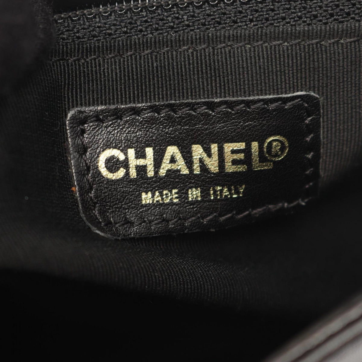 Chanel Black Leather Handbag Shoulder Bag (Pre-Owned)