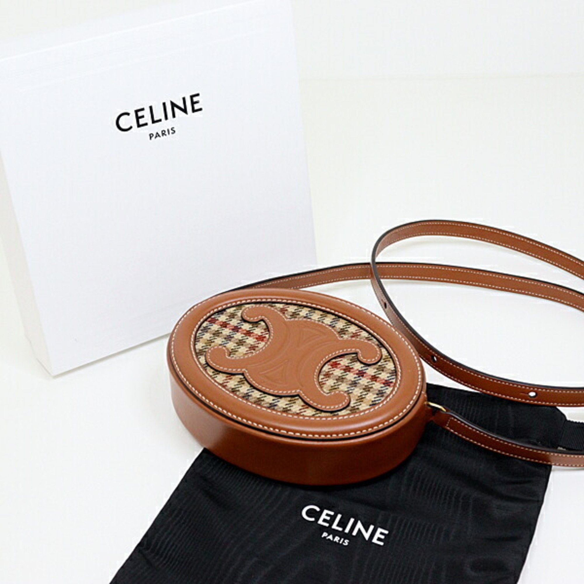 Celine Brown Leather Shoulder Bag (Pre-Owned)