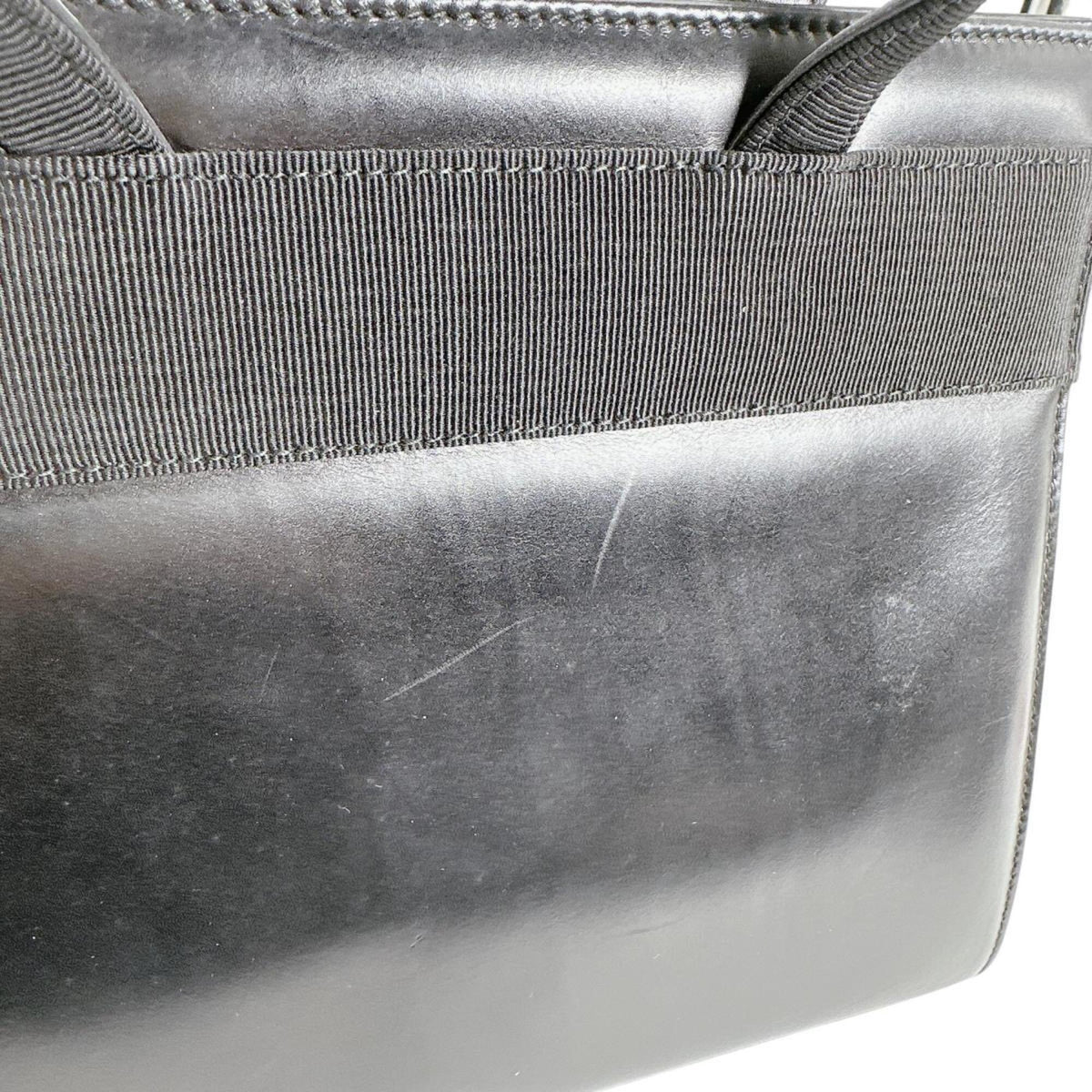 Salvatore Ferragamo Black Leather Handbag (Pre-Owned)