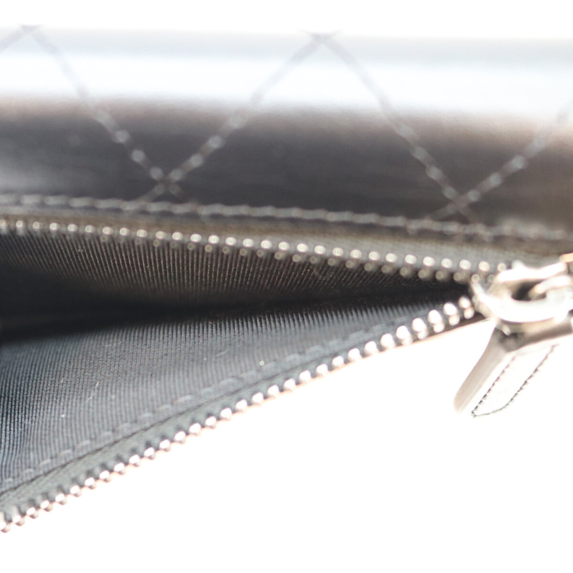 Chanel Black Leather Wallet (Tri-Fold) (Pre-Owned)