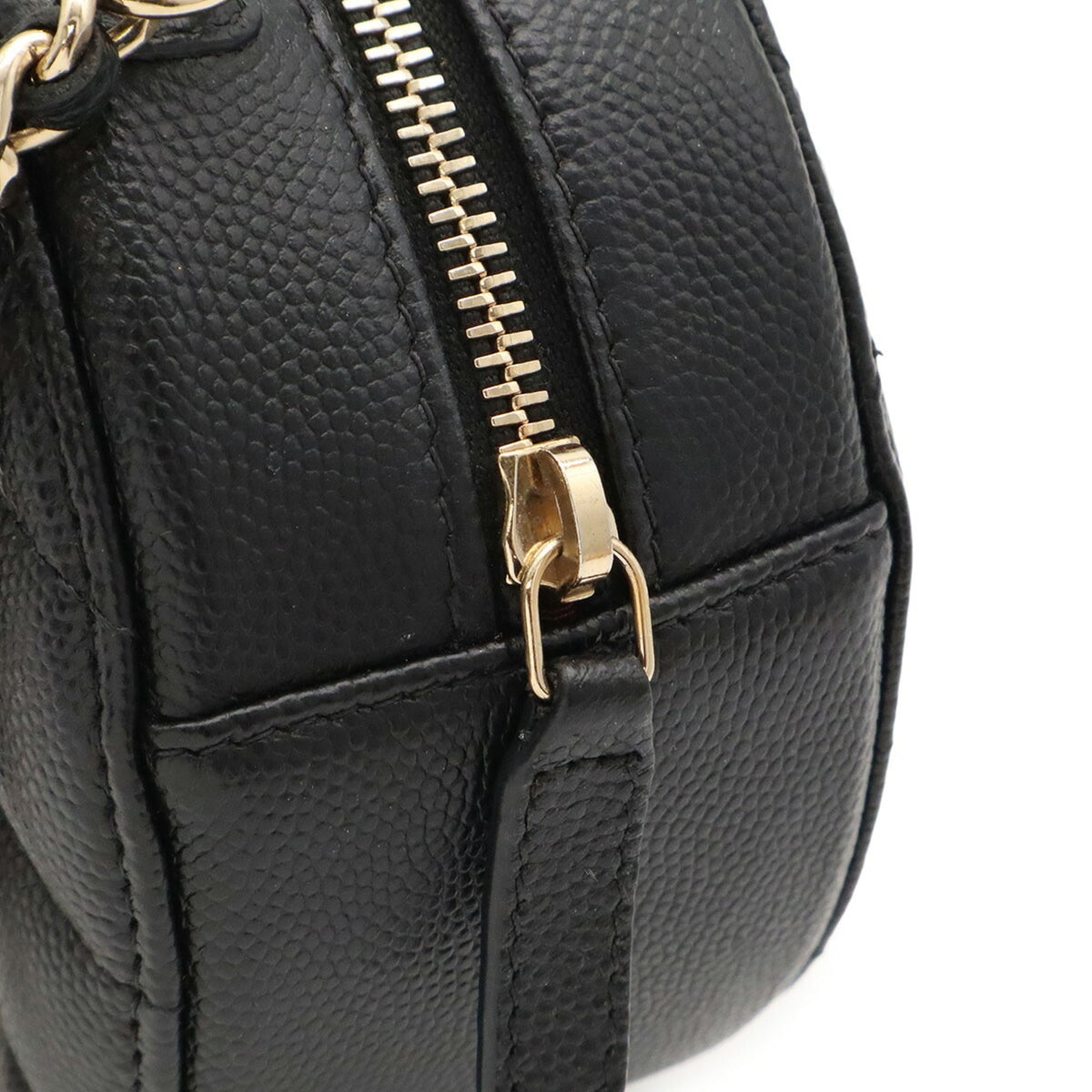Chanel Matelasse Black Grained Calfskin Pochette Shoulder Bag (Pre-Owned)