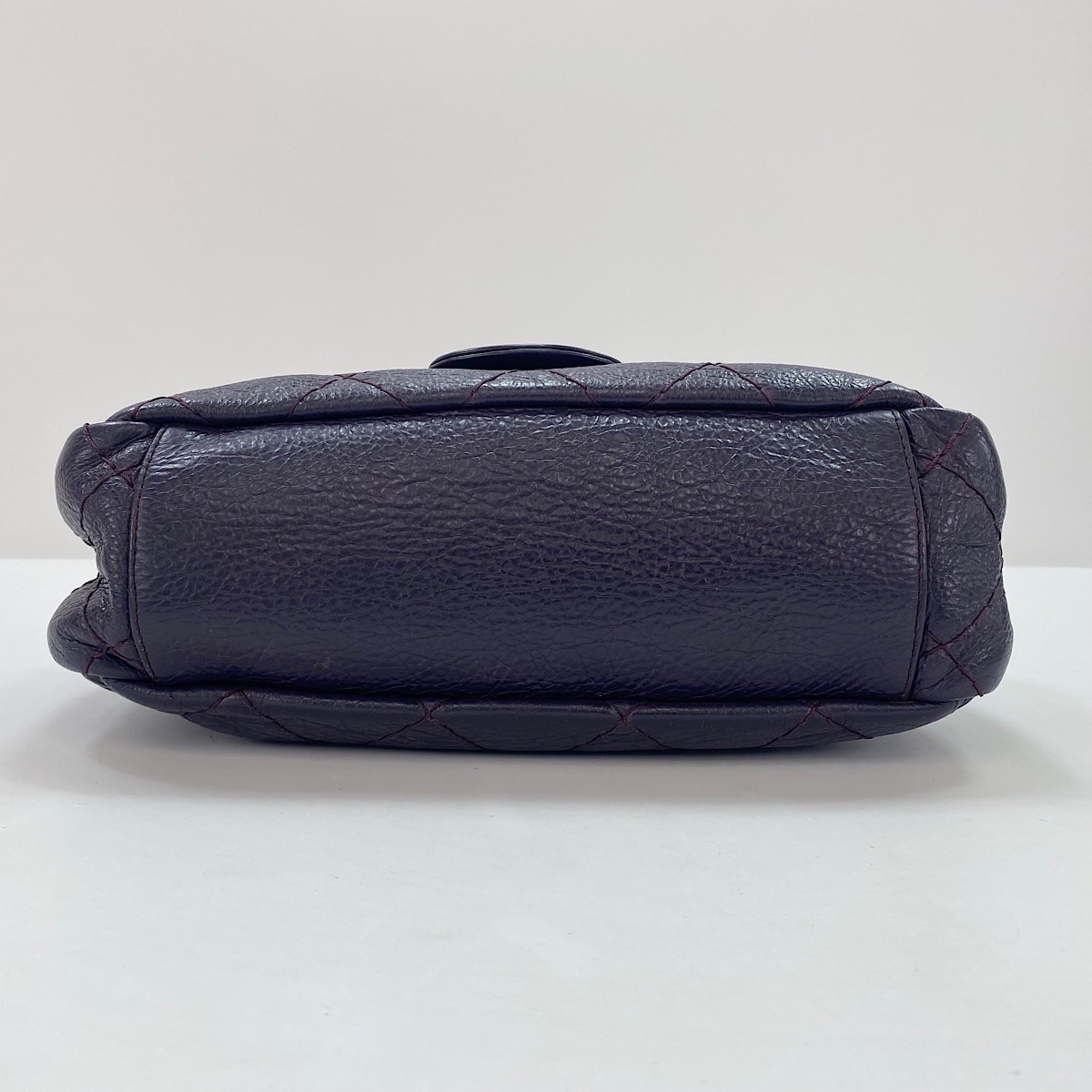 Chanel Purple Shoulder Bag (Pre-Owned)