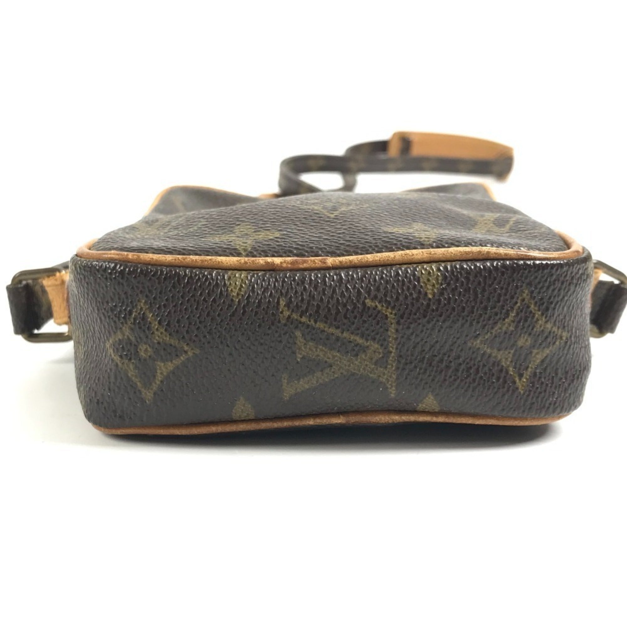 Louis Vuitton Brown Monogram Monogram Canvas Pochette Shoulder Bag (Pre-Owned)