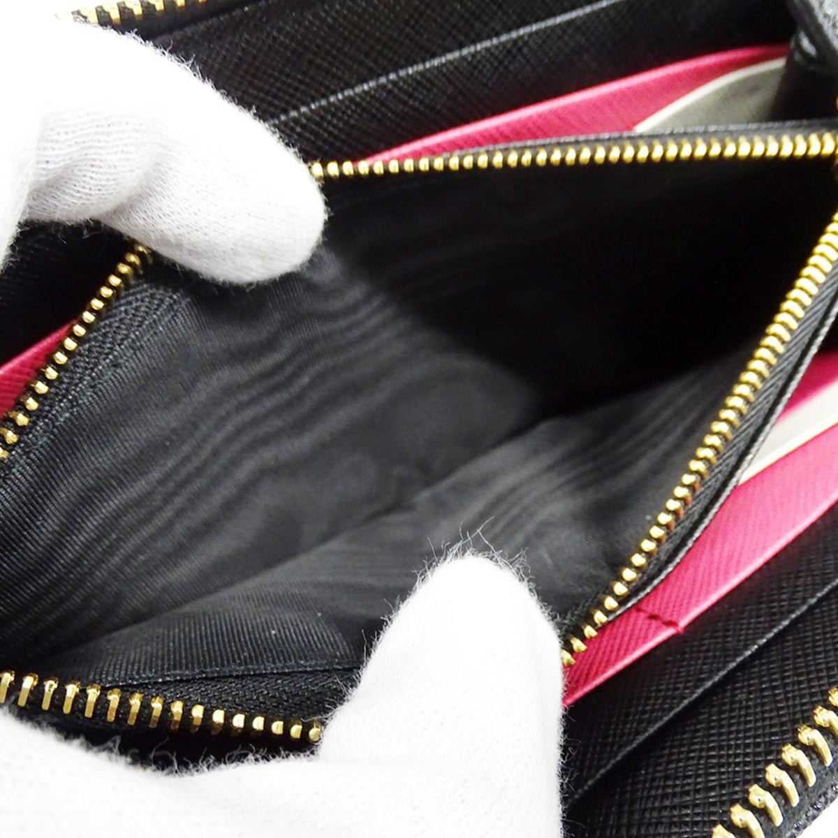 Prada Black Leather (Pre-Owned)