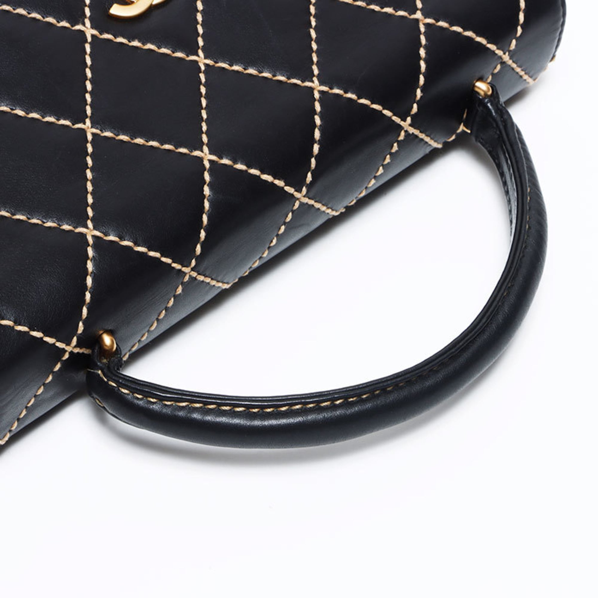 Chanel Black Handbag (Pre-Owned)