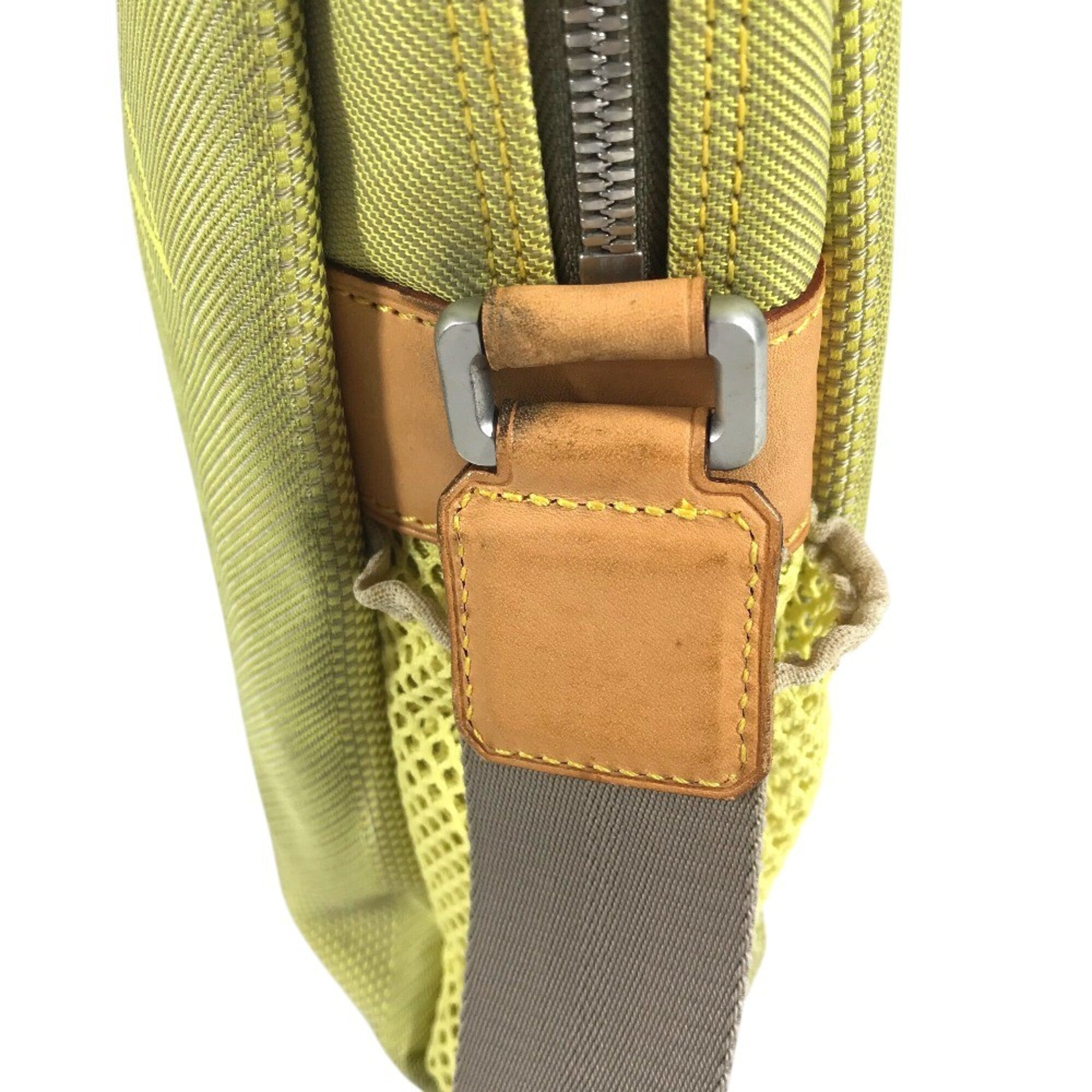 Louis Vuitton Yellow Damier Geant Pochette Shoulder Bag (Pre-Owned)