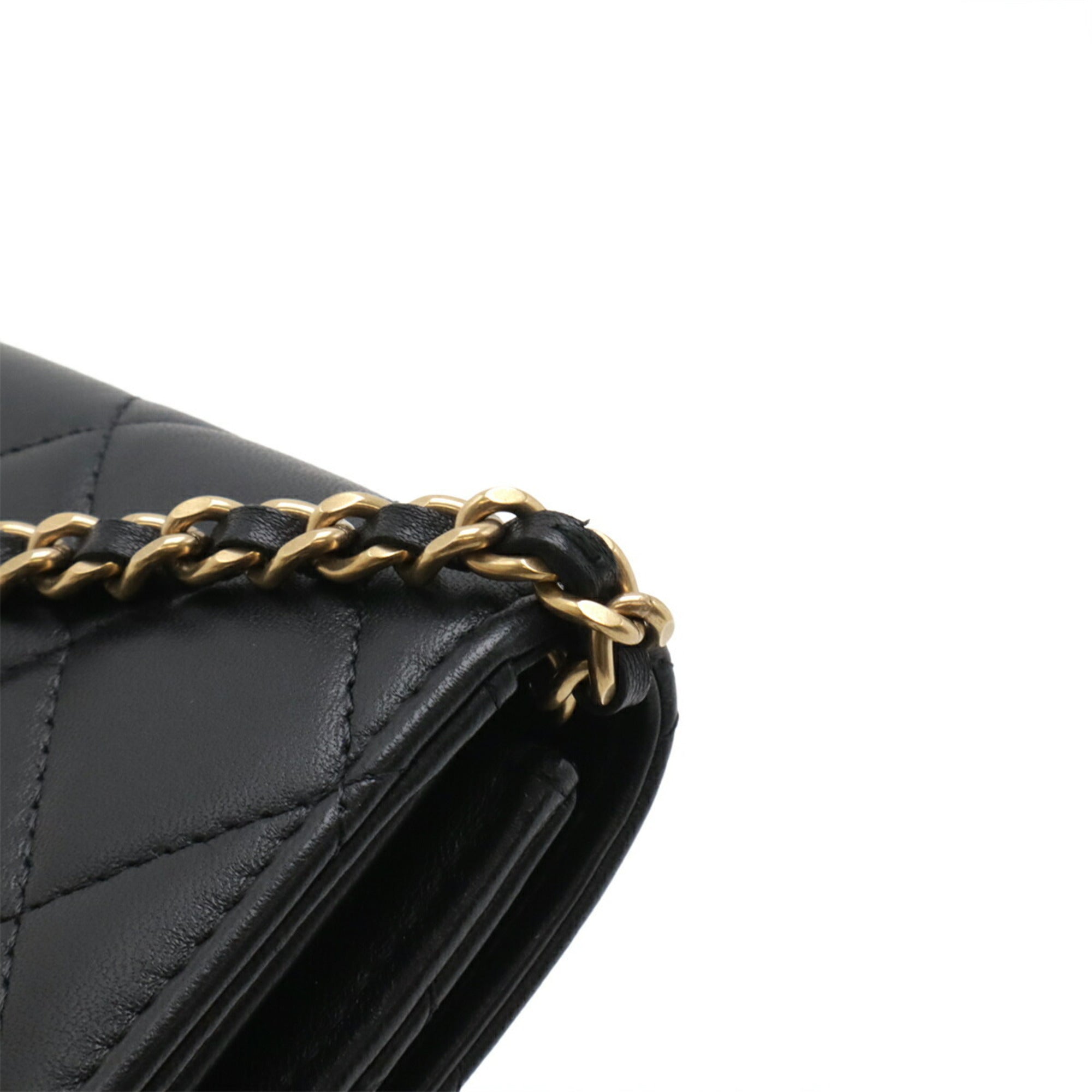 Chanel Matelasse Black Leather Chain/Shoulder Wallet (Pre-Owned)