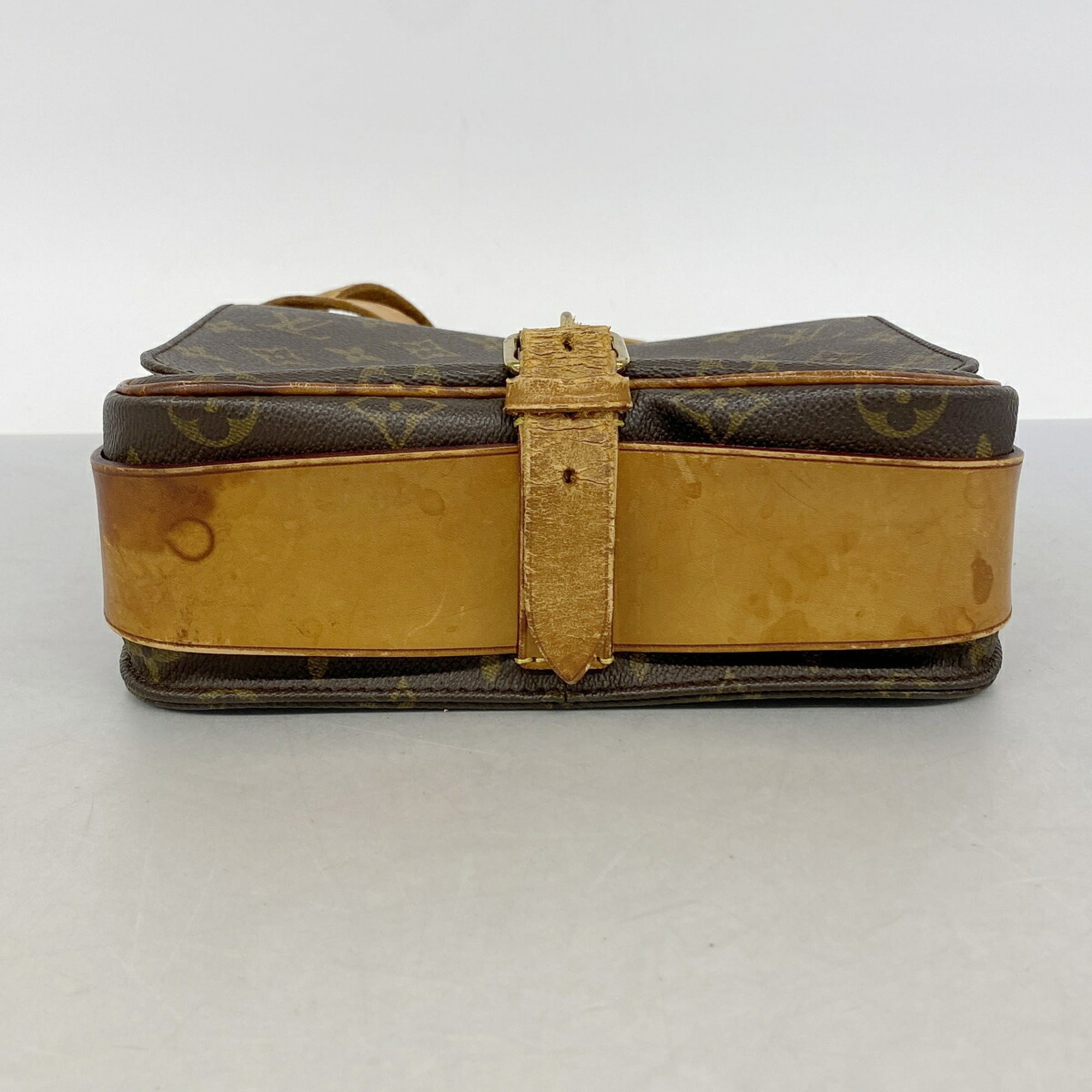 Louis Vuitton Brown Shoulder Bag (Pre-Owned)