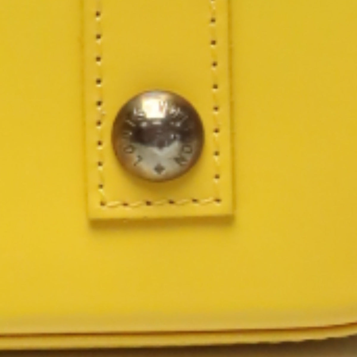 Louis Vuitton Citron Epi Leather Handbag (Pre-Owned)