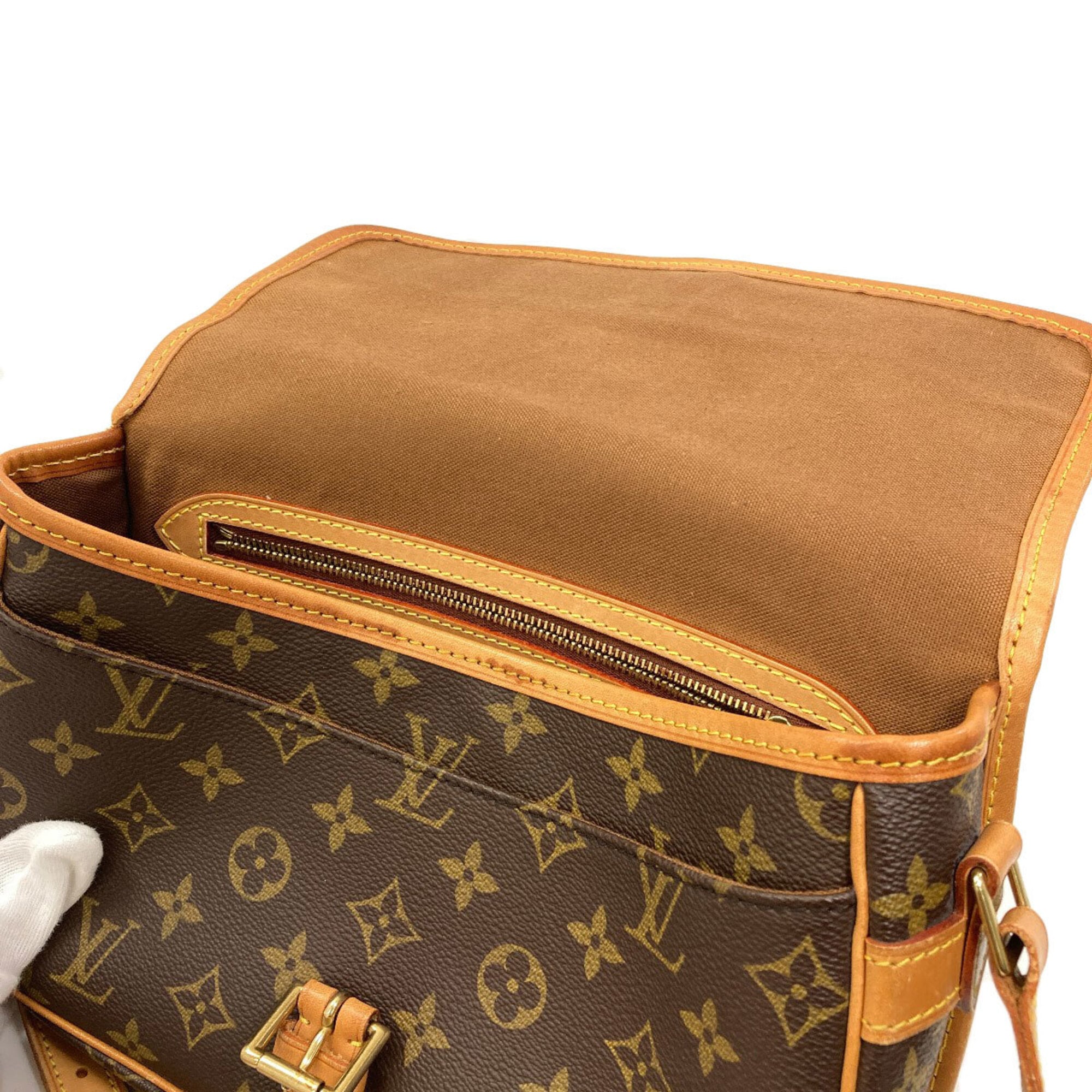 Louis Vuitton Monogram Monogram Canvas Shoulder Bag (Pre-Owned)