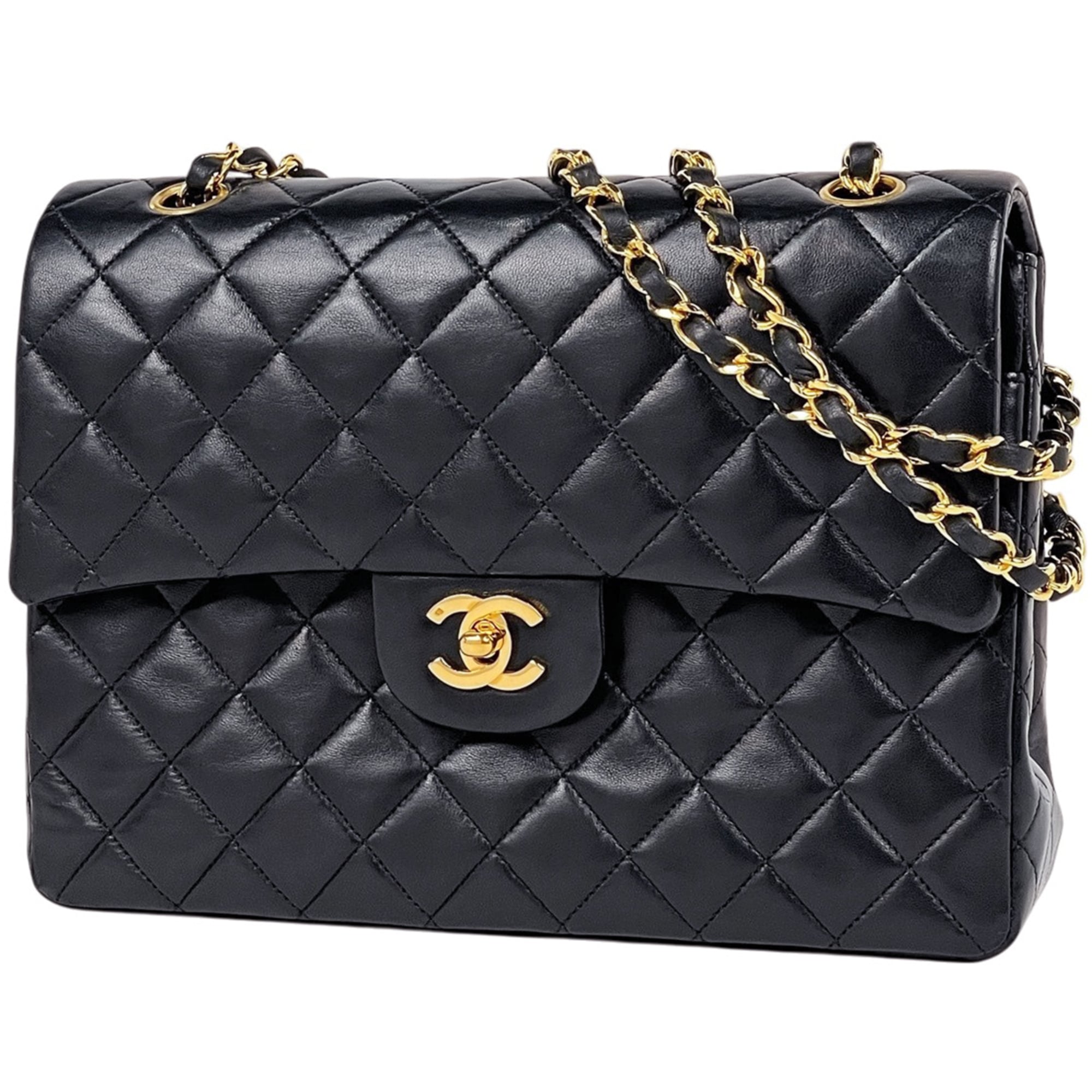 Chanel Black Leather Shoulder Bag (Pre-Owned)