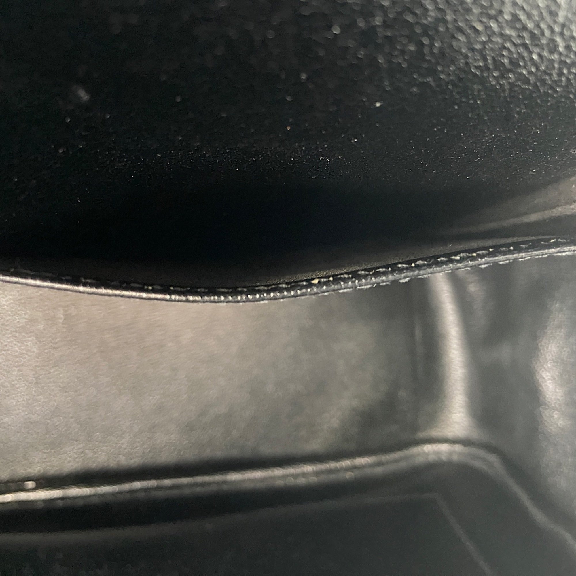 Hermes Plume Black Handbag (Pre-Owned)