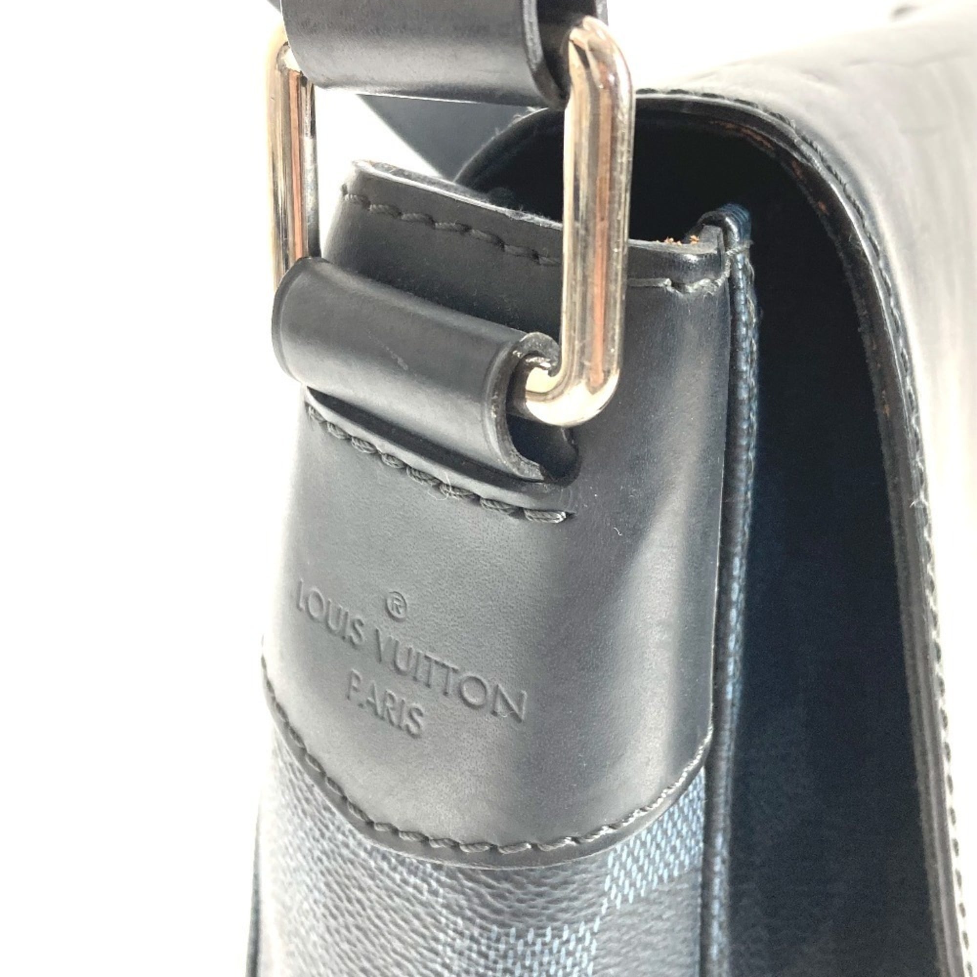 Louis Vuitton Damier Cobalt Navy Messenger Bag Shoulder Bag (Pre-Owned)