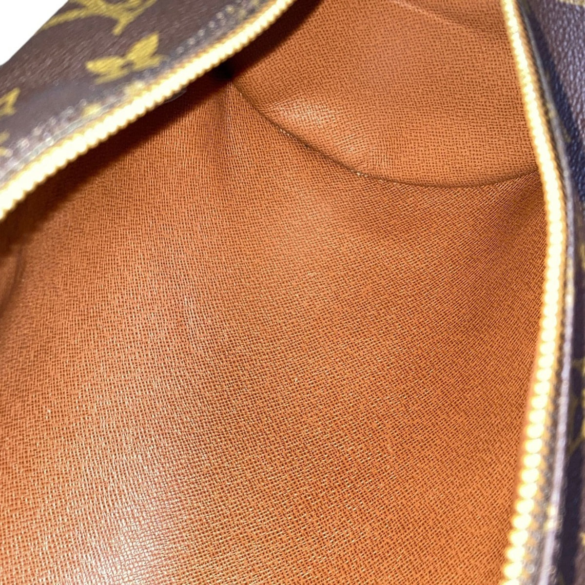Louis Vuitton Brown Monogram Monogram Handbag (Pre-Owned)